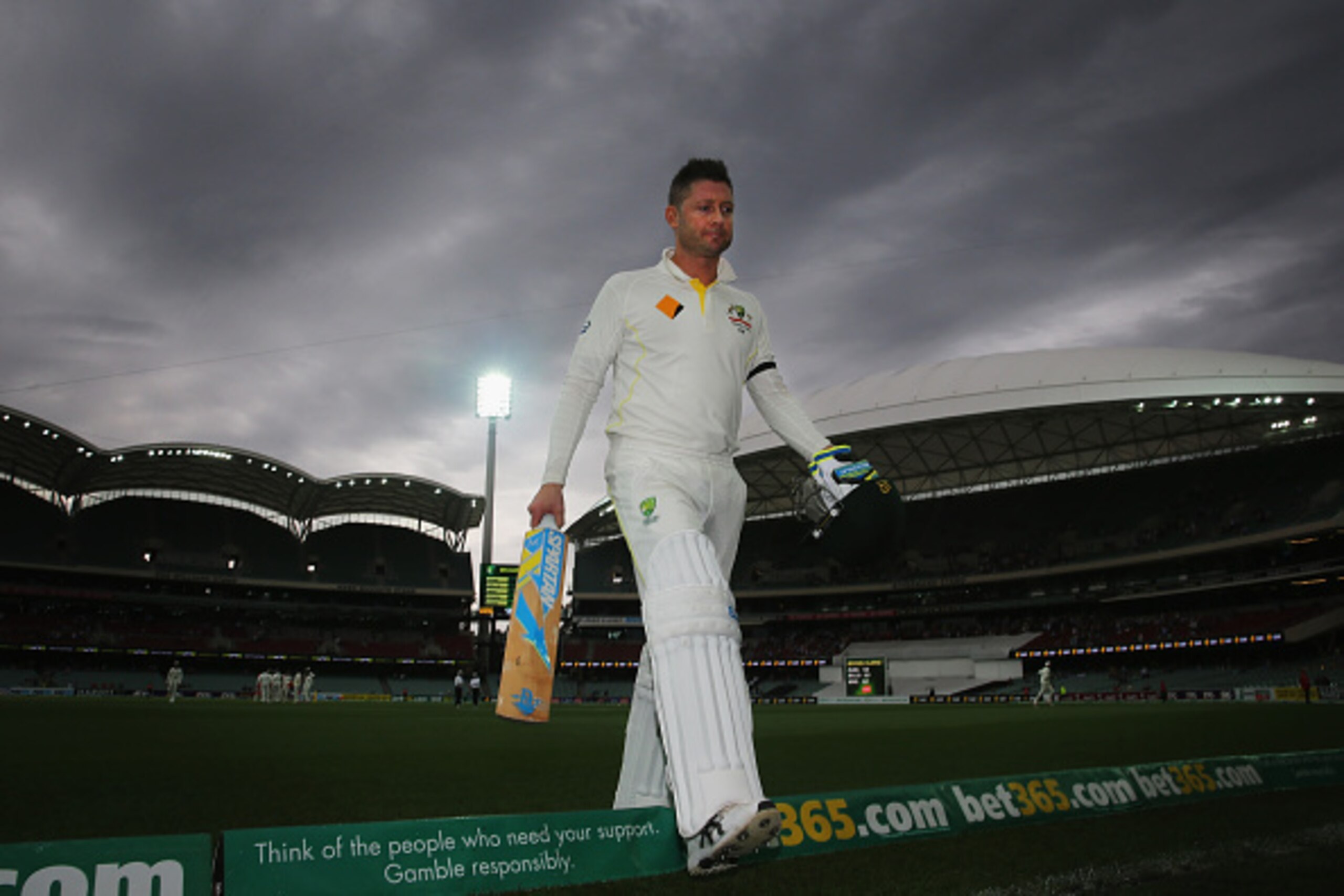 ADELAIDE, AUSTRALIA - DECEMBER 10:  Michael Clarke of Australia leaves the field after being dismissed during day two of the First Test match between Australia and India at Adelaide Oval on December 10, 2014 in Adelaide, Australia.  (Photo by Scott Barbou