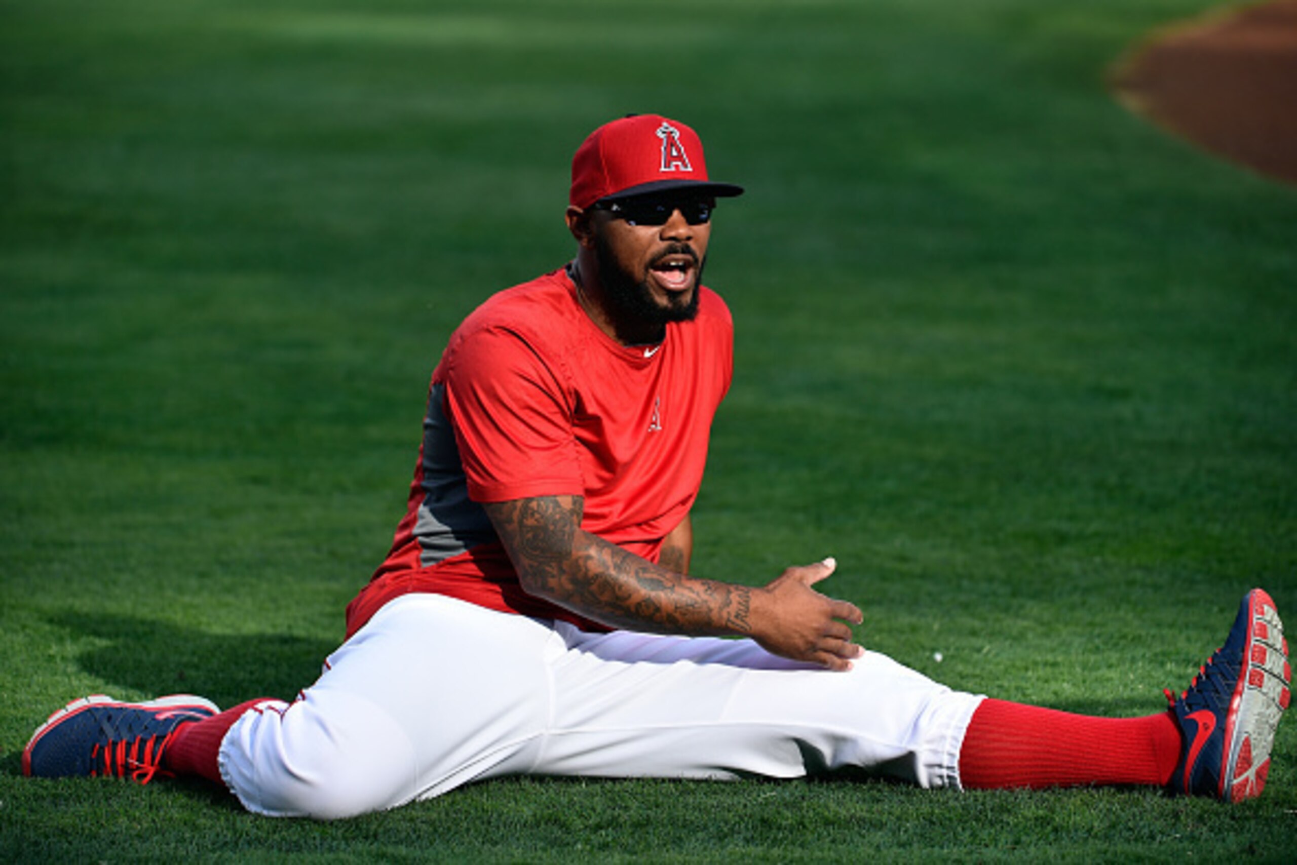 ANAHEIM, CA - OCTOBER 03: Howie Kendrick #47 of the Los Angeles Angels stretches prior to Game Two of the American League Division Series against the Kansas City Royals at Angel Stadium of Anaheim on October 3, 2014 in Anaheim, California. (Photo by Deni ANAHEIM, CA - OCTOBER 03: Howie Kendrick #47 of the Los Angeles Angels stretches prior to Game Two of the American League Division Series against the Kansas City Royals at Angel Stadium of Anaheim on October 3, 2014 in Anaheim, California. (Photo by Deni