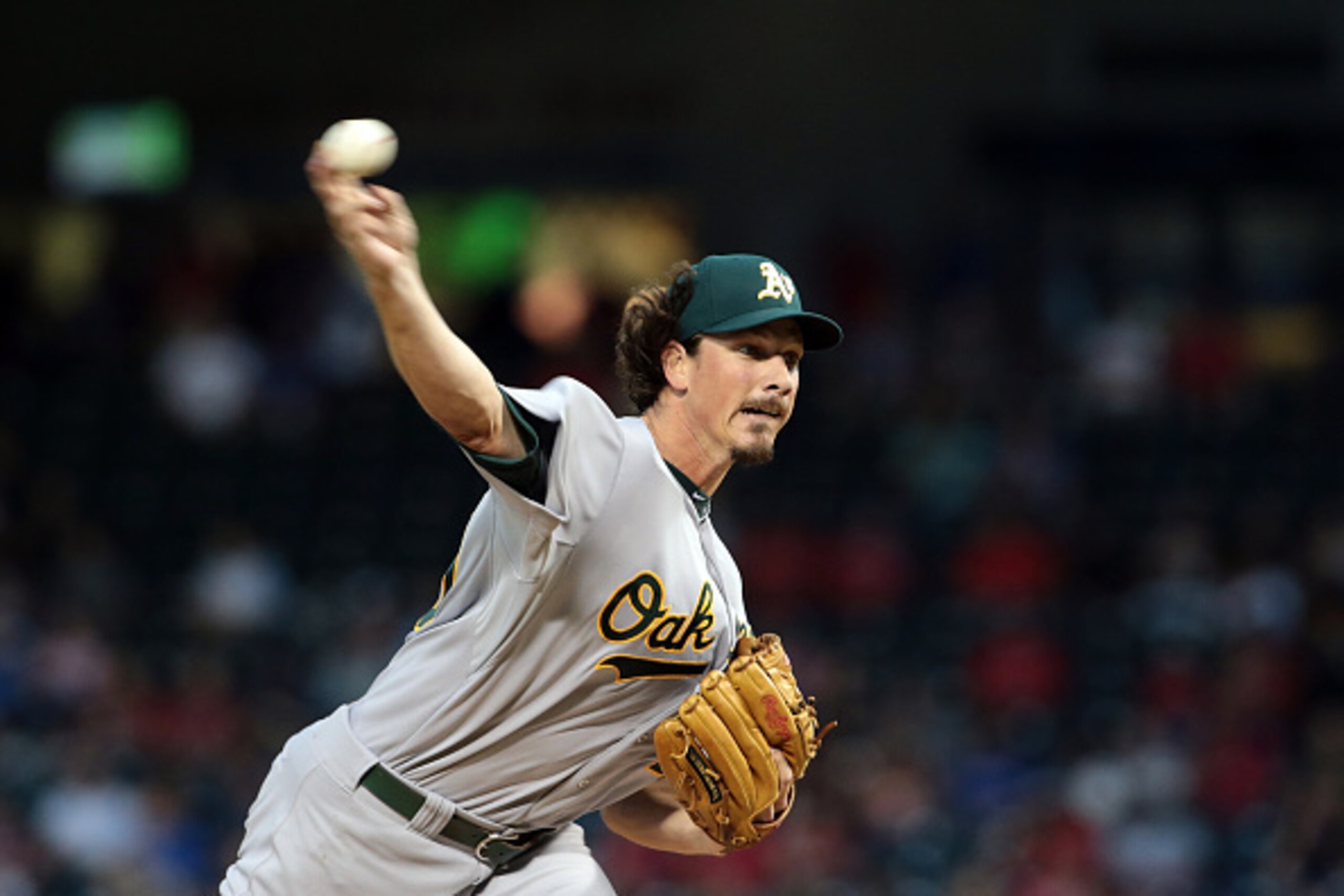 ARLINGTON, TX - SEPTEMBER 27: Jeff Samardzija #29 of the Oakland Athletics throws in the first inning against the Texas Rangers at Globe Life Park in Arlington on September 27, 2014 in Arlington, Texas.  (Photo by Rick Yeatts/Getty Images)