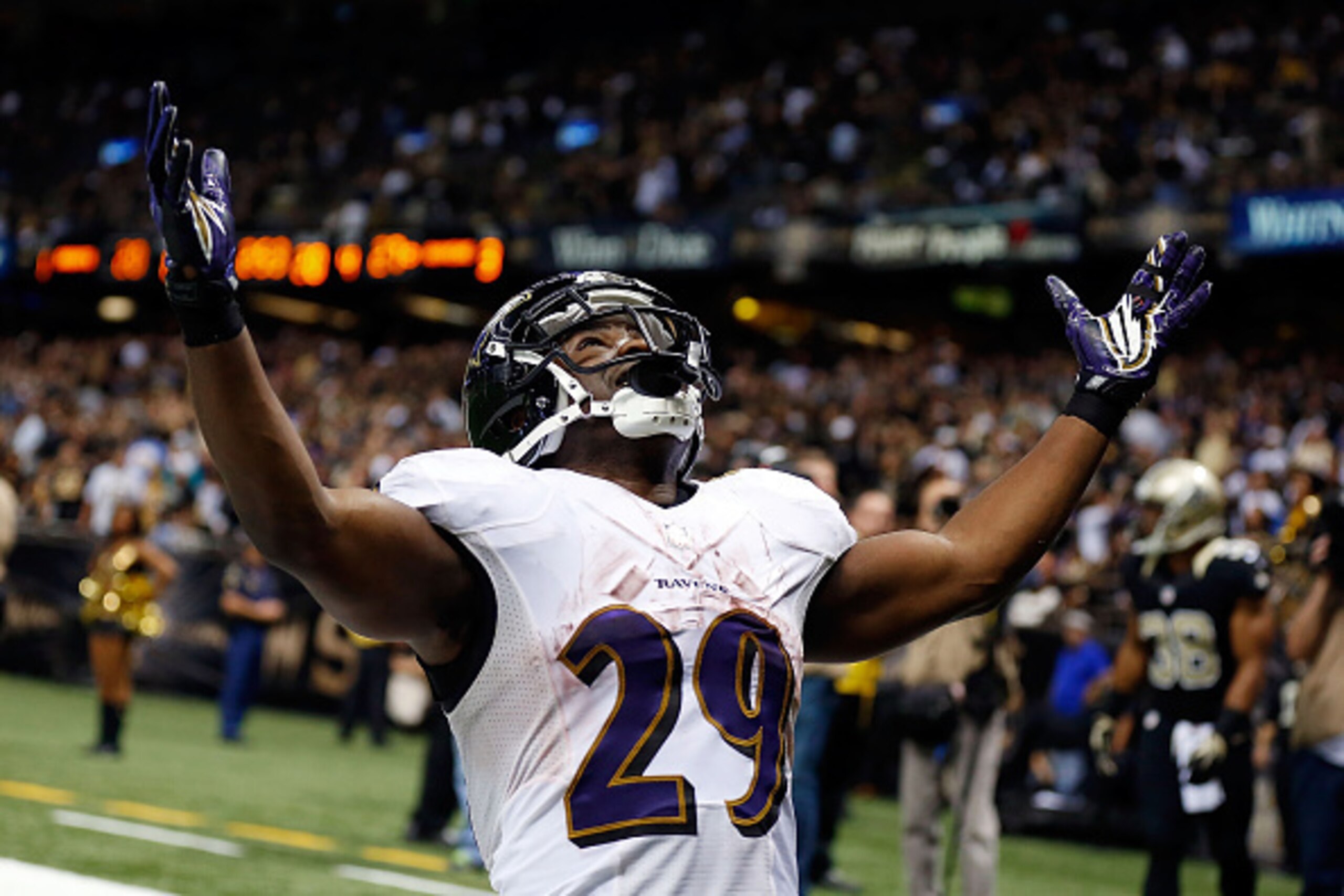 NEW ORLEANS, LA - NOVEMBER 24: Justin Forsett #29 of the Baltimore Ravens celebrates a touchdown against the New Orleans Saints during the fourth quarter of a game at the Mercedes-Benz Superdome on November 24, 2014 in New Orleans, Louisiana. (Photo by NEW ORLEANS, LA - NOVEMBER 24: Justin Forsett #29 of the Baltimore Ravens celebrates a touchdown against the New Orleans Saints during the fourth quarter of a game at the Mercedes-Benz Superdome on November 24, 2014 in New Orleans, Louisiana. (Photo by