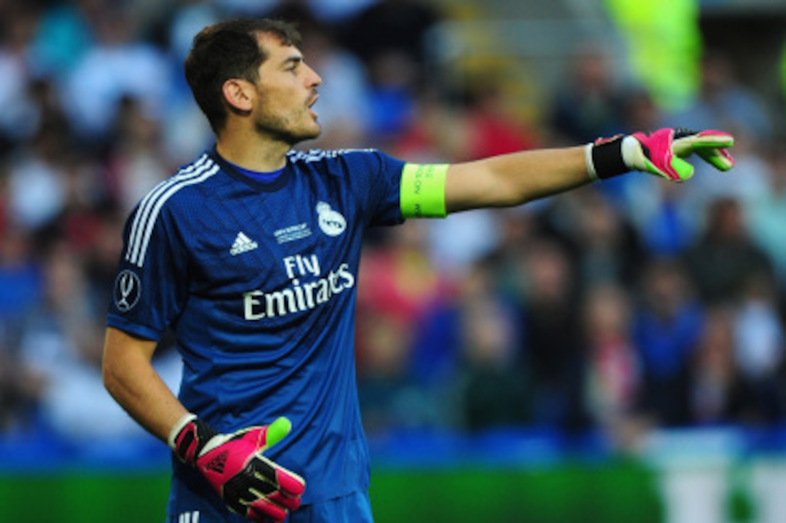 CARDIFF, WALES - AUGUST 12: Real Madrid player Iker Casillas in action during the UEFA Super Cup match between Real Madrid and Sevilla FC at Cardiff City Stadium on August 12, 2014 in Cardiff, Wales. (Photo by Stu Forster/Getty Images) CARDIFF, WALES - AUGUST 12: Real Madrid player Iker Casillas in action during the UEFA Super Cup match between Real Madrid and Sevilla FC at Cardiff City Stadium on August 12, 2014 in Cardiff, Wales. (Photo by Stu Forster/Getty Images)