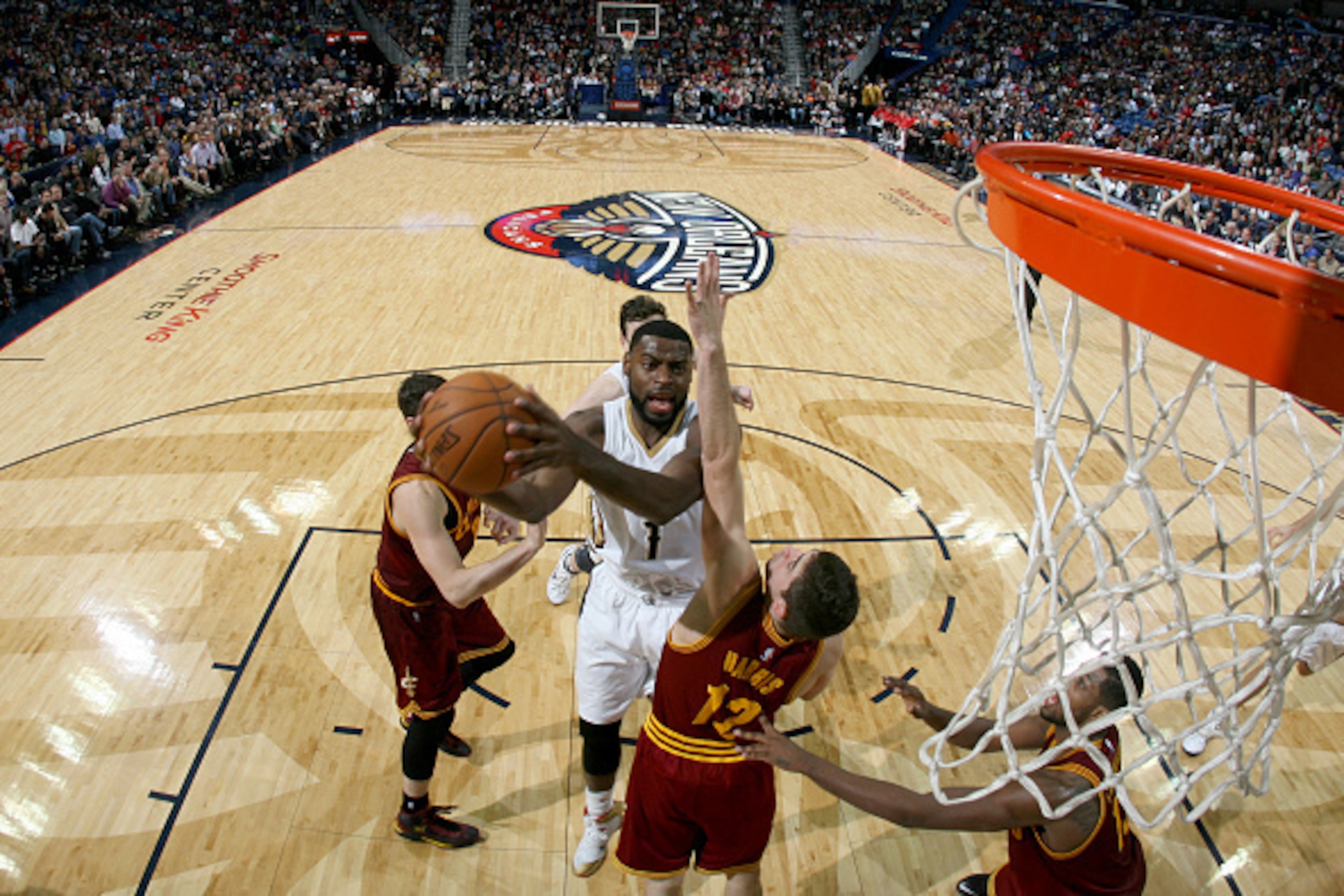 NEW ORLEANS, LA - DECEMBER 12: Tyreke Evans #1 of the New Orleans Pelicans goes to the basket against the Cleveland Cavaliers on December 12, 2014 at the Smoothie King Center in New Orleans, Louisiana. NOTE TO USER: User expressly acknowledges and agrees NEW ORLEANS, LA - DECEMBER 12: Tyreke Evans #1 of the New Orleans Pelicans goes to the basket against the Cleveland Cavaliers on December 12, 2014 at the Smoothie King Center in New Orleans, Louisiana. NOTE TO USER: User expressly acknowledges and agrees