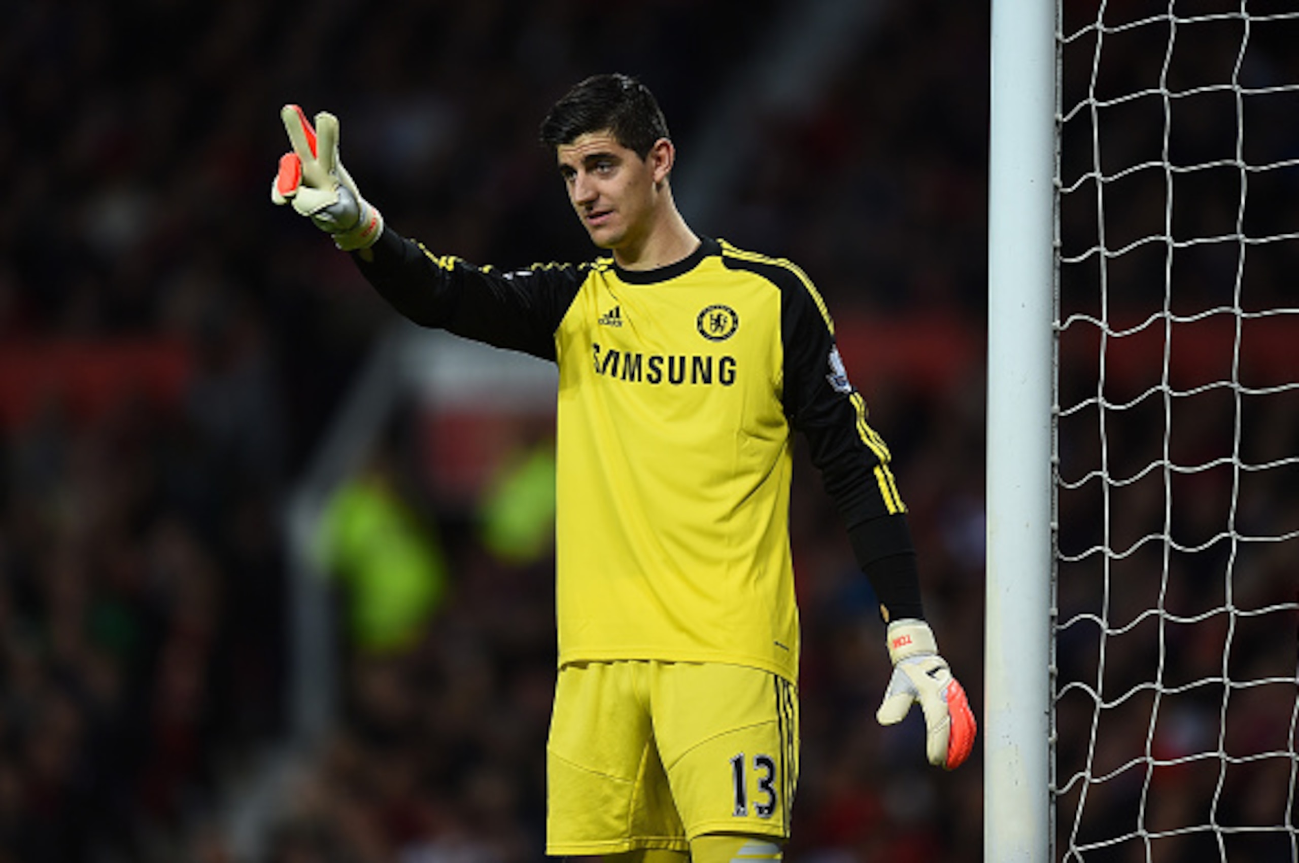 MANCHESTER, ENGLAND - OCTOBER 26:  Thibaut Courtois of Chelsea in action during the Barclays Premier League match between Manchester United and Chelsea at Old Trafford on October 26, 2014 in Manchester, England.  (Photo by Laurence Griffiths/Getty Images)