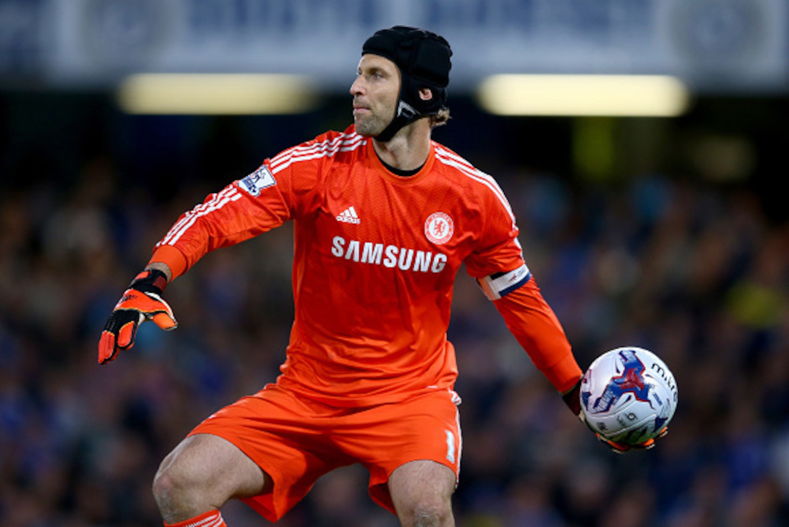 LONDON, ENGLAND - SEPTEMBER 24:  Petr Cech of Chelsea in action during the Captial One Cup Third Round match between Chelsea and Bolton Wanderers at Stamford Bridge on September 24, 2014 in London, England.  (Photo by Richard Heathcote/Getty Images)