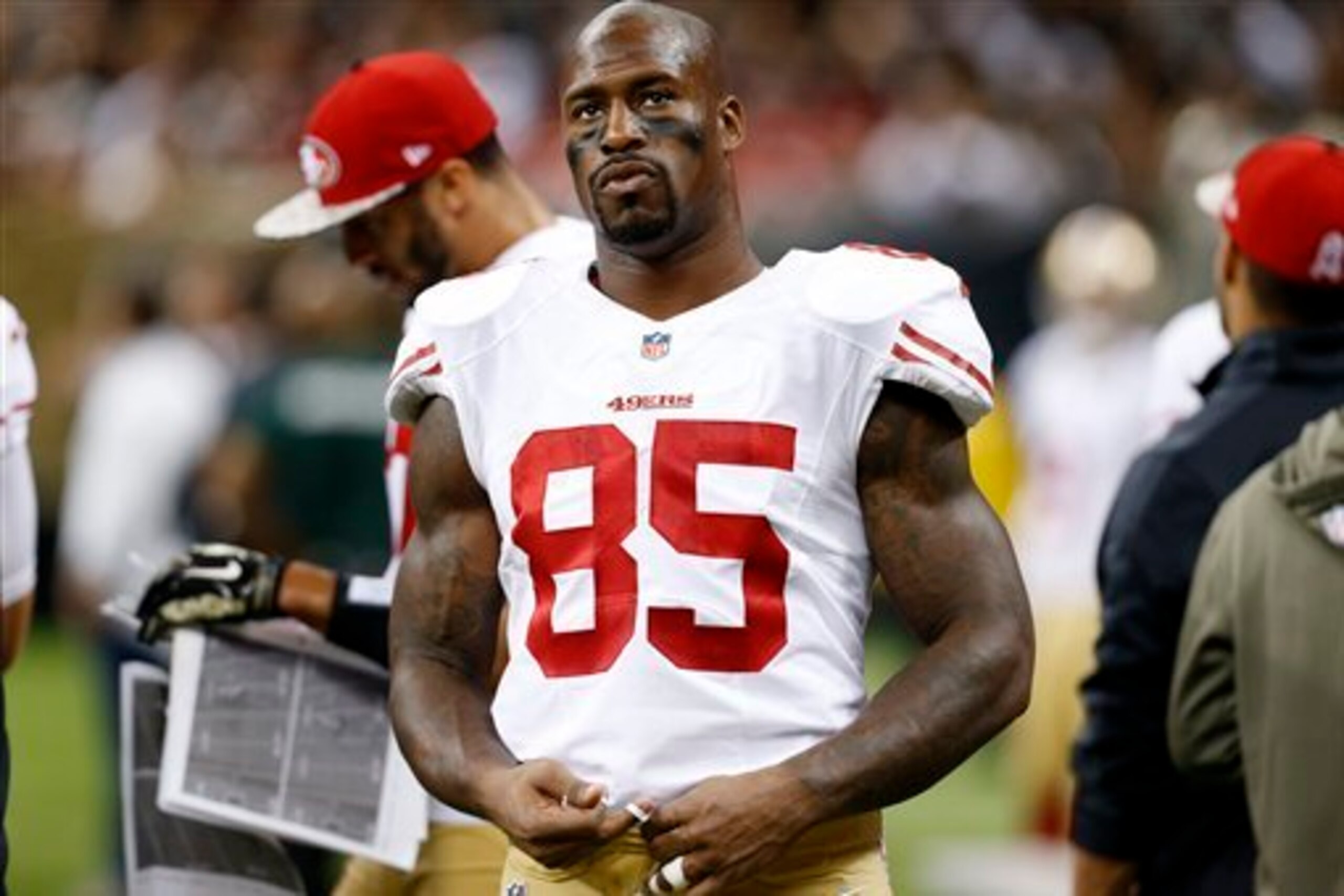 Vernon Davis' role as the 49ers' deep threat has evaporated in 2014.