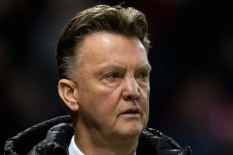 Van Gaal has seemed a bit stubborn to stray away from his three-man defense.