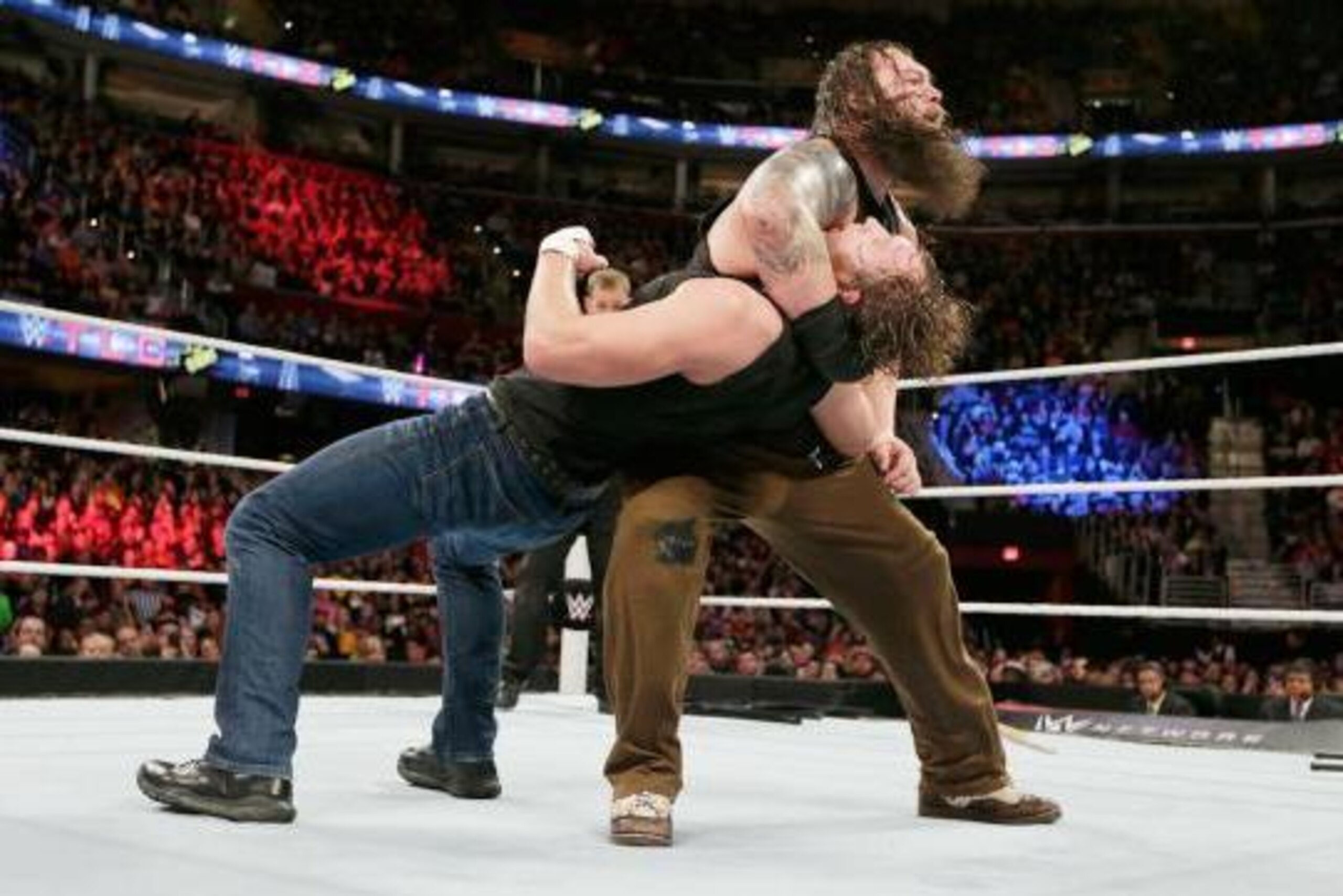Crucial moments in the TLC main event went unmentioned by the announce team.