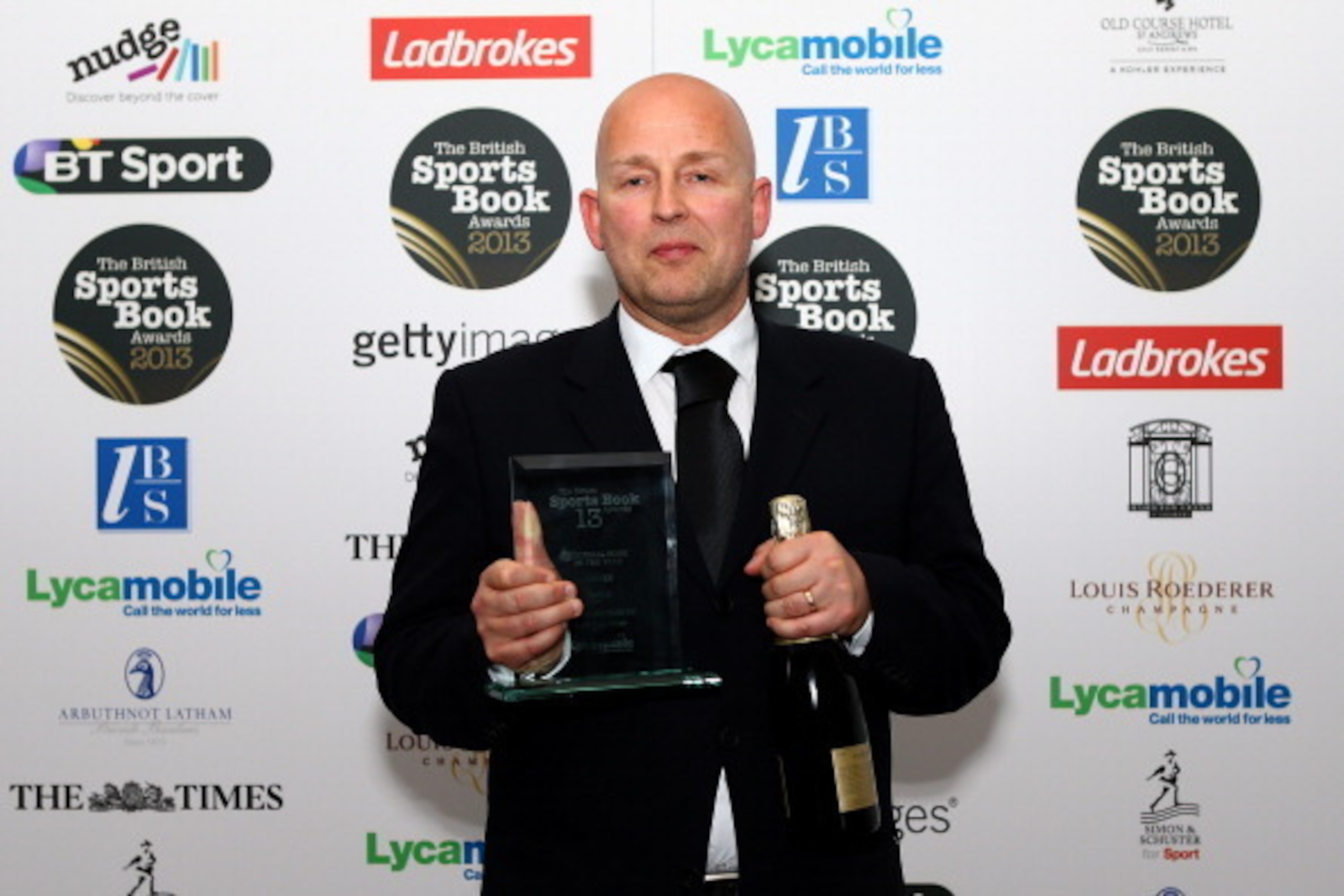 LONDON, ENGLAND - MAY 21:   Graham Hunter receives the Best Football Book for 'Barca: The Making of the Greatest Team in the World' during the British Sport Books awards at Lord's on May 21, 2013 in London, England.  (Photo by Jan Kruger/Getty Images)