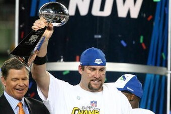 TAMPA, FL - FEBRUARY 01:  Quarterback Ben Roethlisberger #7 of the Pittsburgh Steelers celebrates with the Vince Lombardi trophy after the Steelers won 27-23 against the Arizona Cardinals during Super Bowl XLIII on February 1, 2009 at Raymond James Stadiu