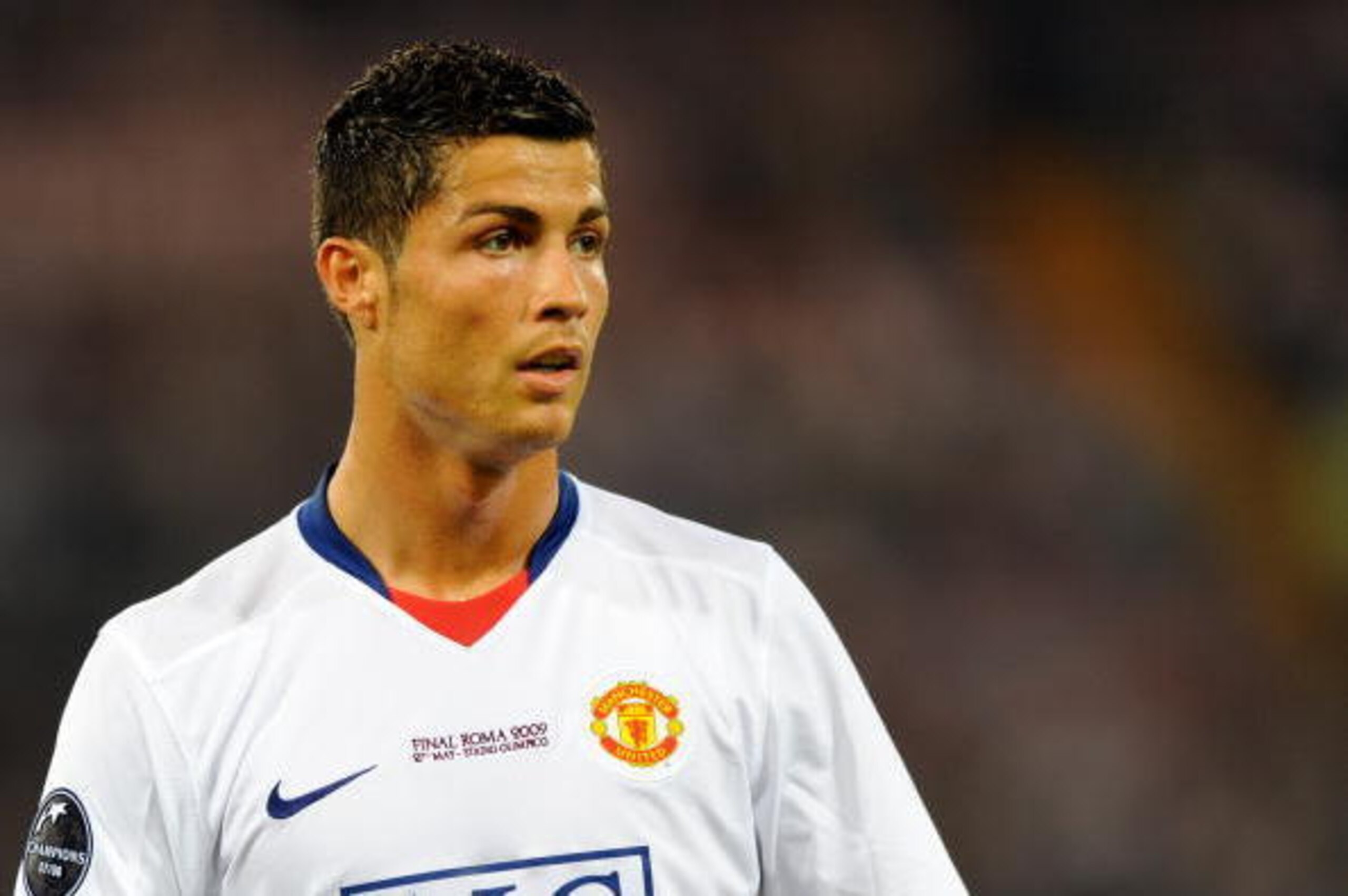 ROME - MAY 27: Cristiano Ronaldo of Manchester United during the UEFA Champions League Final match between Barcelona and Manchester United at the Stadio Olimpico on May 27, 2009 in Rome, Italy. (Photo by Claudio Villa/Getty Images)