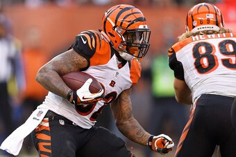 CLEVELAND, OH - DECEMBER 14:  Jeremy Hill #32 of the Cincinnati Bengals carries the ball during the fourth quarter against the Cleveland Browns at FirstEnergy Stadium on December 14, 2014 in Cleveland, Ohio.  (Photo by Joe Robbins/Getty Images)
