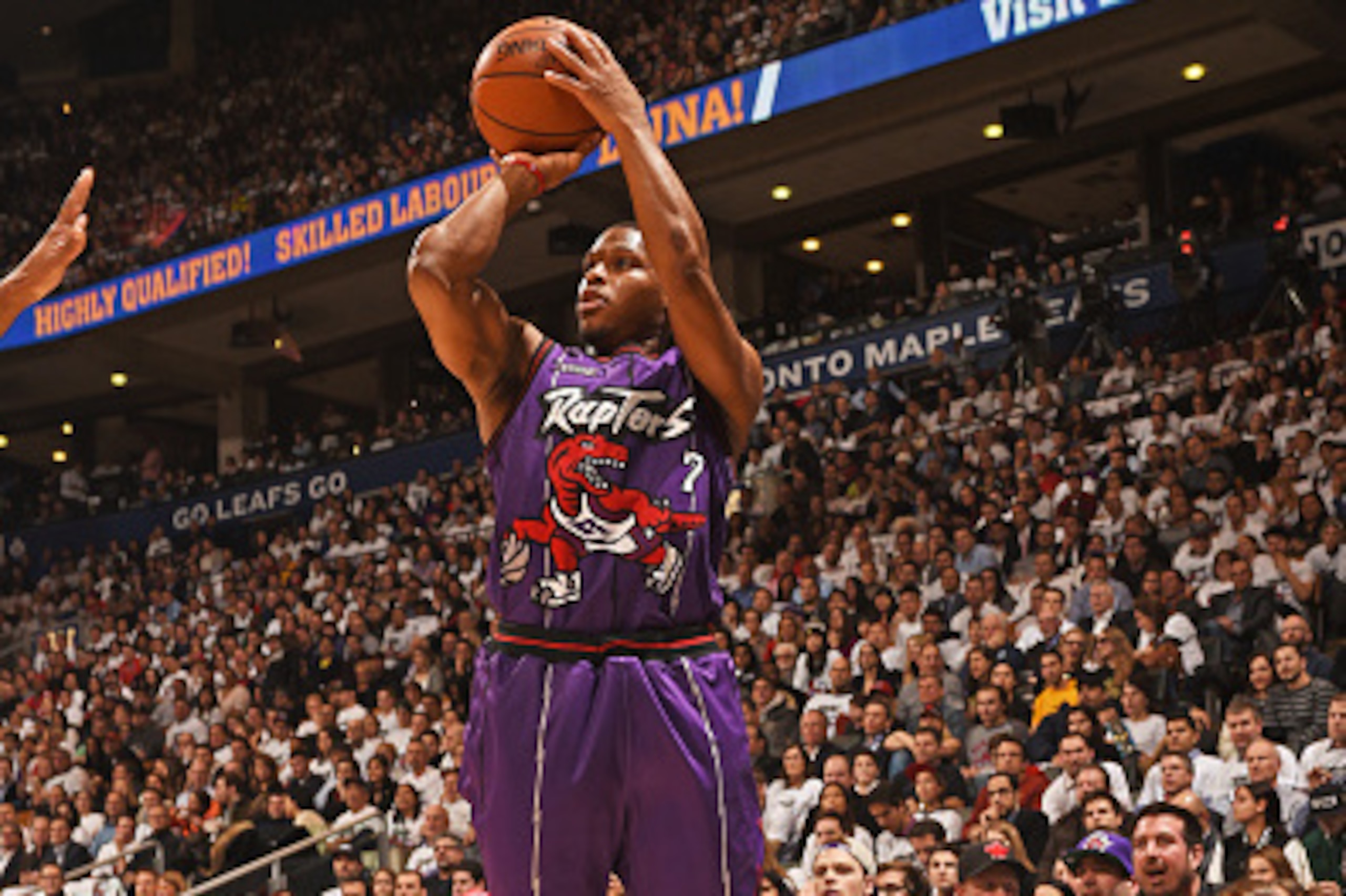 TORONTO, CANADA - DECEMBER 17:  Kyle Lowry #7 of the Toronto Raptors shoots the ball against the Brooklyn Nets during the game on December 17, 2014 at the Air Canada Centre in Toronto, Ontario, Canada.  NOTE TO USER: User expressly acknowledges and agrees