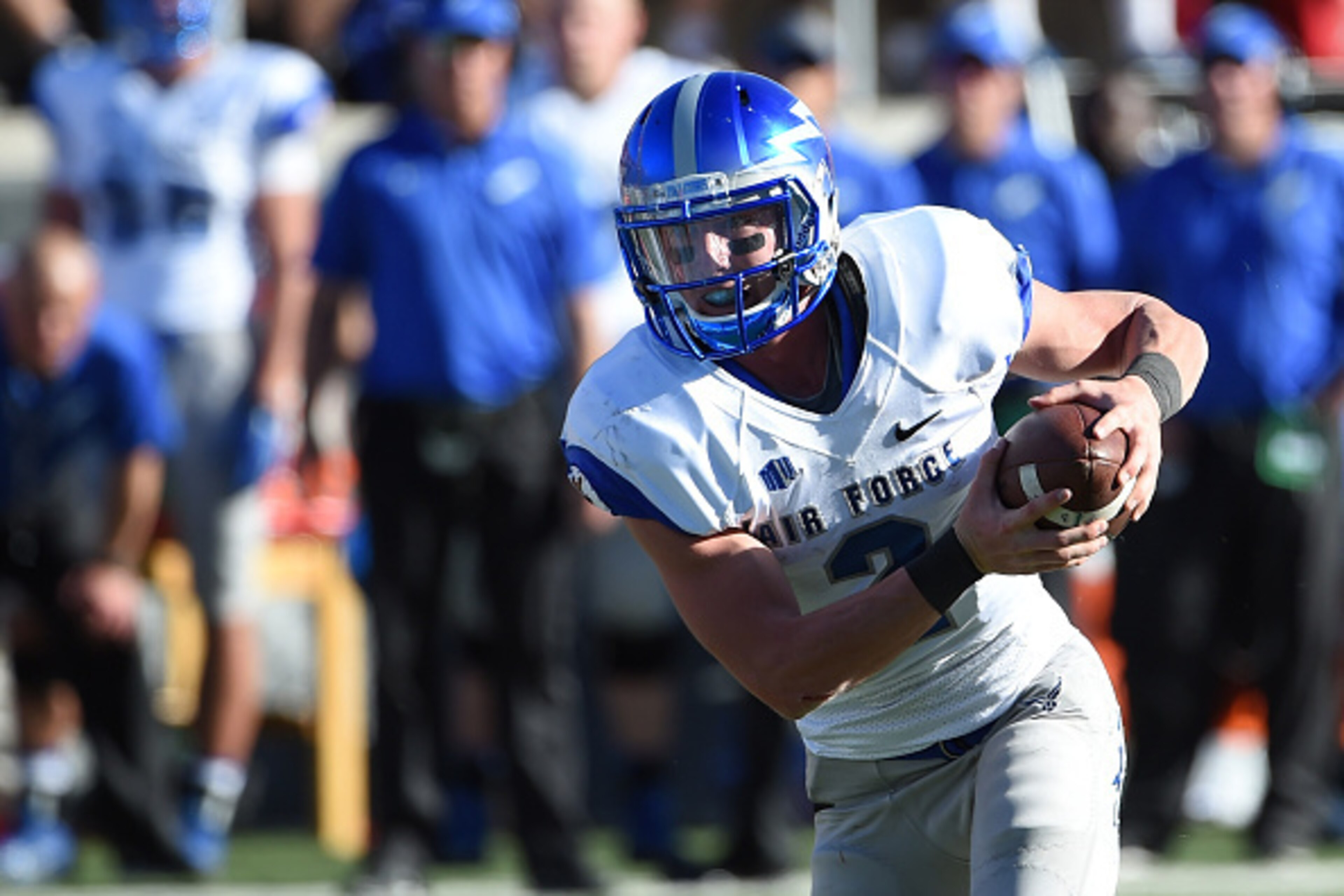 LAS VEGAS, NV - NOVEMBER 08:  Quarterback Kale Pearson #2 of the Air Force Falcons runs for yardage against the UNLV Rebels at Sam Boyd Stadium on November 8, 2014 in Las Vegas, Nevada. Air Force won 48-21.  (Photo by Ethan Miller/Getty Images)
