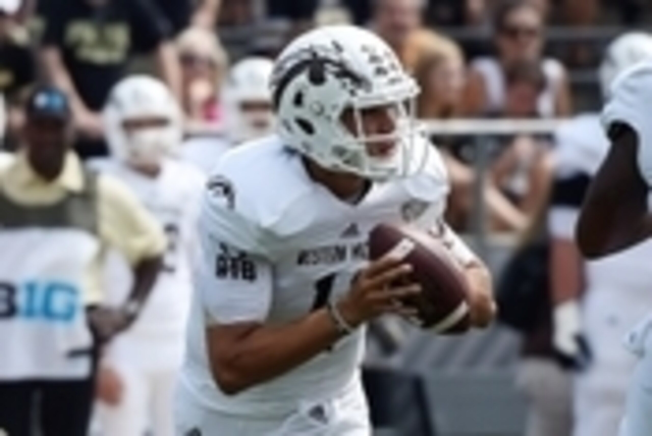 Aug 30, 2014; West Lafayette, IN, USA; Western Michigan Broncos quarterback Zach Terrell (11) runs with the ball in the first half  at Ross Ade Stadium. Mandatory Credit: Sandra Dukes-USA TODAY Sports