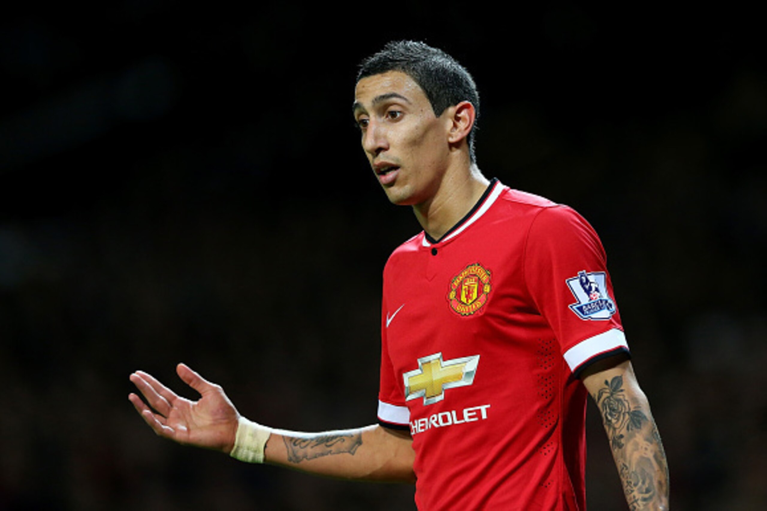 MANCHESTER, ENGLAND - OCTOBER 26:  Angel Di Maria of Manchester United gestures during the Barclays Premier League match between Manchester United and Chelsea at Old Trafford on October 26, 2014 in Manchester, England.  (Photo by Alex Livesey/Getty Images
