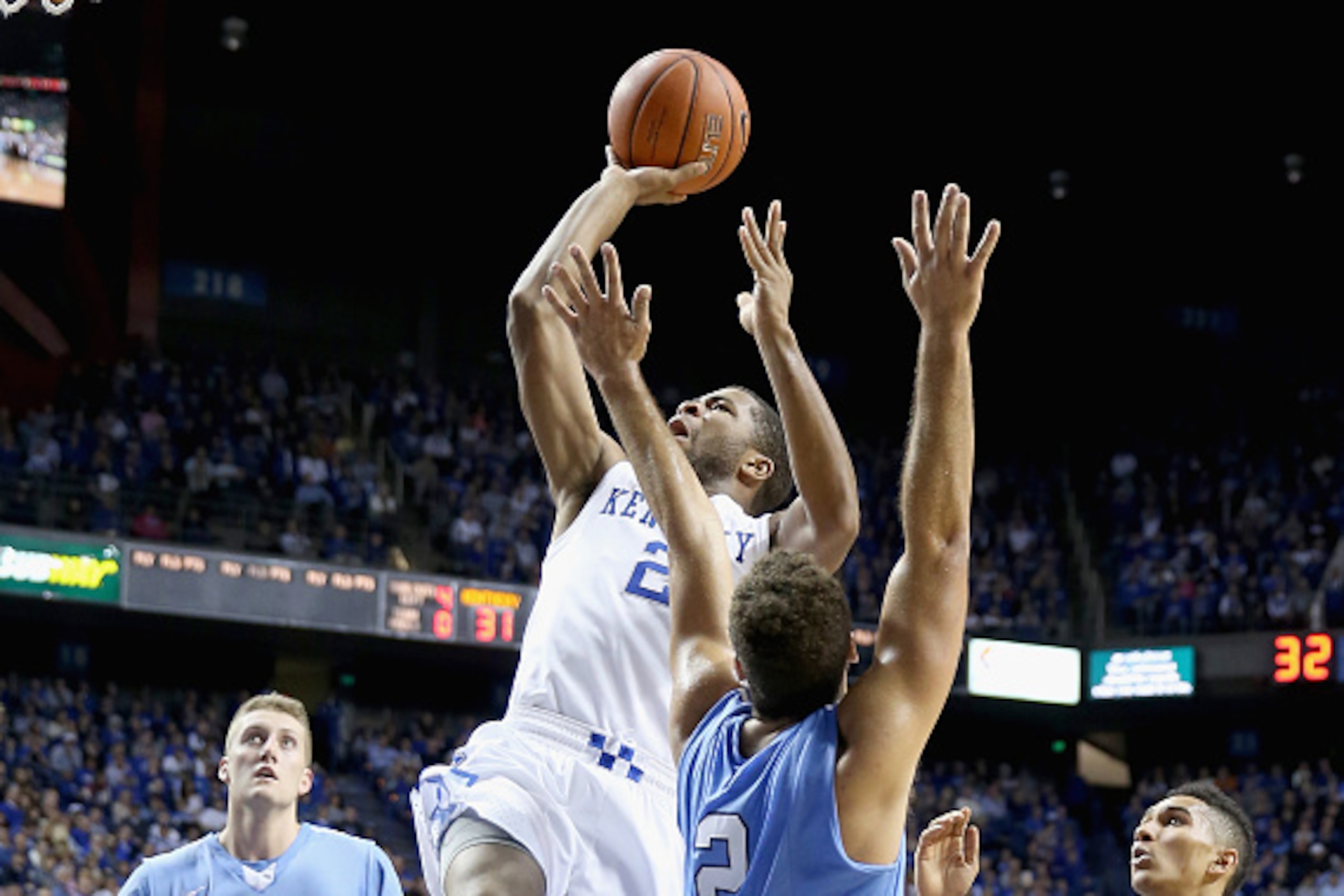 LEXINGTON, KY - DECEMBER 10:  Aaron Harrison #2 of the Kentucky Wildcats shoots the ball during the game against the Columbia Lions at Rupp Arena on December 10, 2014 in Lexington, Kentucky.  (Photo by Andy Lyons/Getty Images)