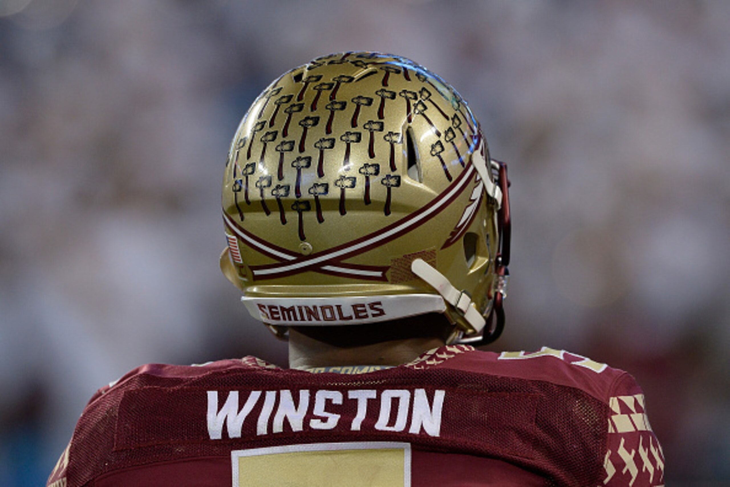 CHARLOTTE, NC - DECEMBER 06:  Jameis Winston #5 of the Florida State Seminoles warms up before the Atlantic Coast Conference championship game against the Georgia Tech Yellow Jackets on December 6, 2014 at Bank of America Stadium in Greenville, North Caro