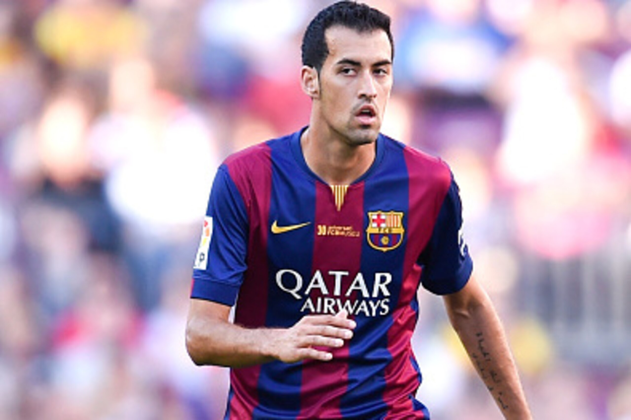 BARCELONA, SPAIN - SEPTEMBER 27: Sergio Busquets of FC Barcelona runs with the ball during the La Liga match between FC Barcelona and Granada CF at Camp Nou on September 27, 2014 in Barcelona, Spain. (Photo by David Ramos/Getty Images) BARCELONA, SPAIN - SEPTEMBER 27: Sergio Busquets of FC Barcelona runs with the ball during the La Liga match between FC Barcelona and Granada CF at Camp Nou on September 27, 2014 in Barcelona, Spain. (Photo by David Ramos/Getty Images)