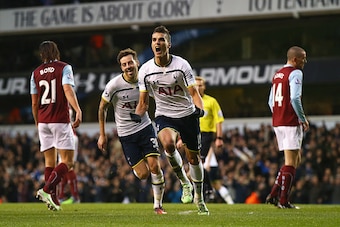 LONDON, ENGLAND - DECEMBER 20:  Erik Lamela of Tottenham Hotspur celebrates scoring his goal during the Barclays Premier League match between Tottenham Hotspur and Burnley at White Hart Lane on December 20, 2014 in London, England.  (Photo by Clive Rose/G