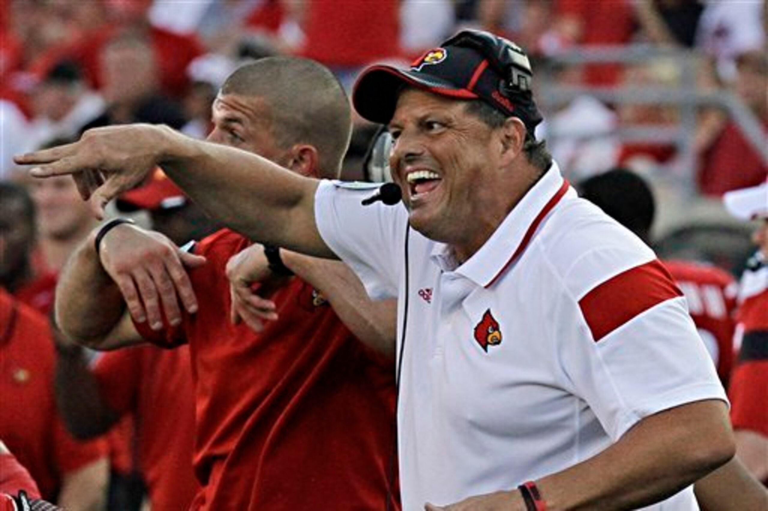 Georgia is familiar with Todd Grantham, but he's familiar with the Dawgs as well. Georgia is familiar with Todd Grantham, but he's familiar with the Dawgs as well.