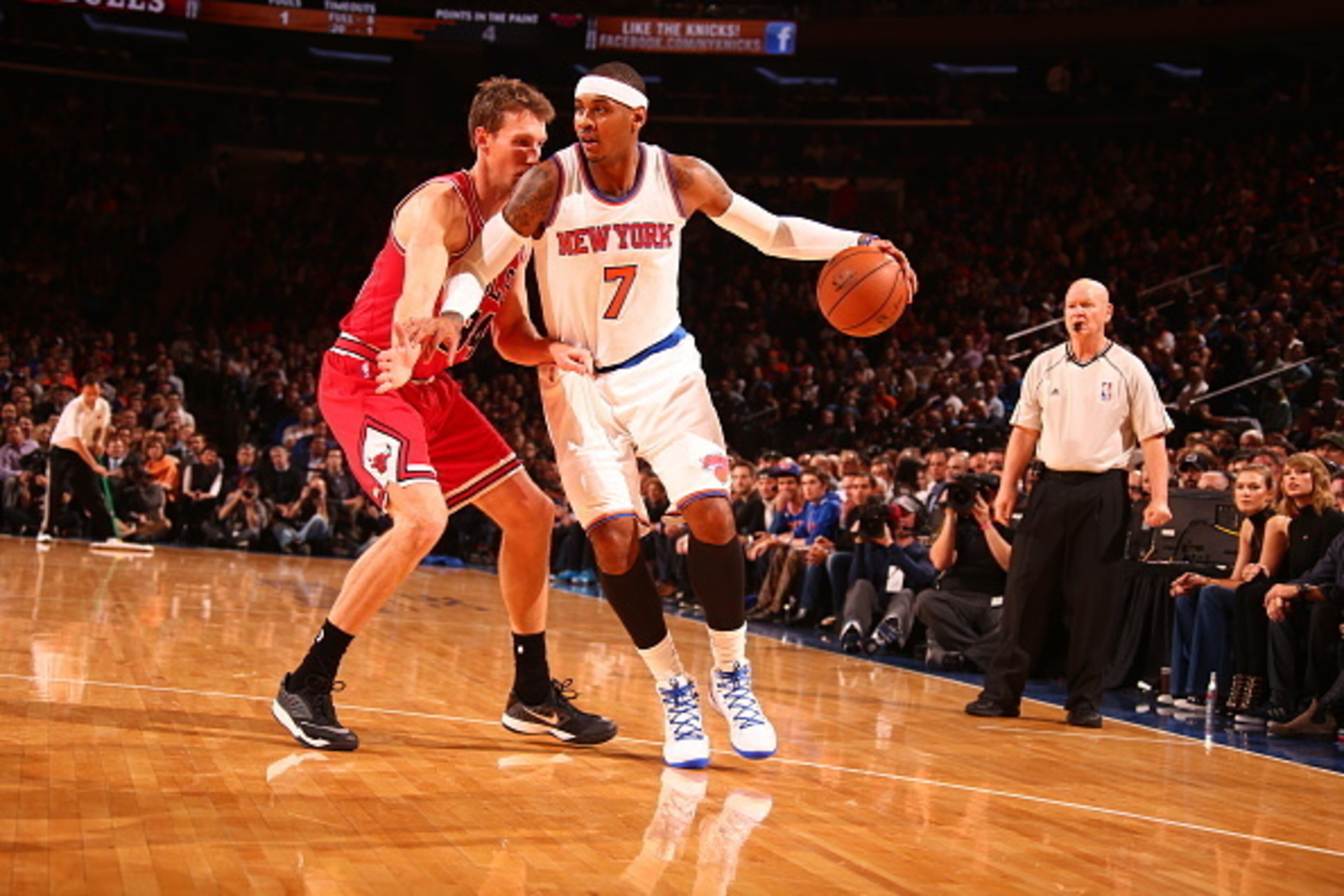 NEW YORK, NY - OCTOBER 29:  Carmelo Anthony #7 of the New York Knicks handles the ball against the Chicago Bulls during a game at Madison Square Garden in New York City on October 29, 2014.  NOTE TO USER: User expressly acknowledges and agrees that, by do