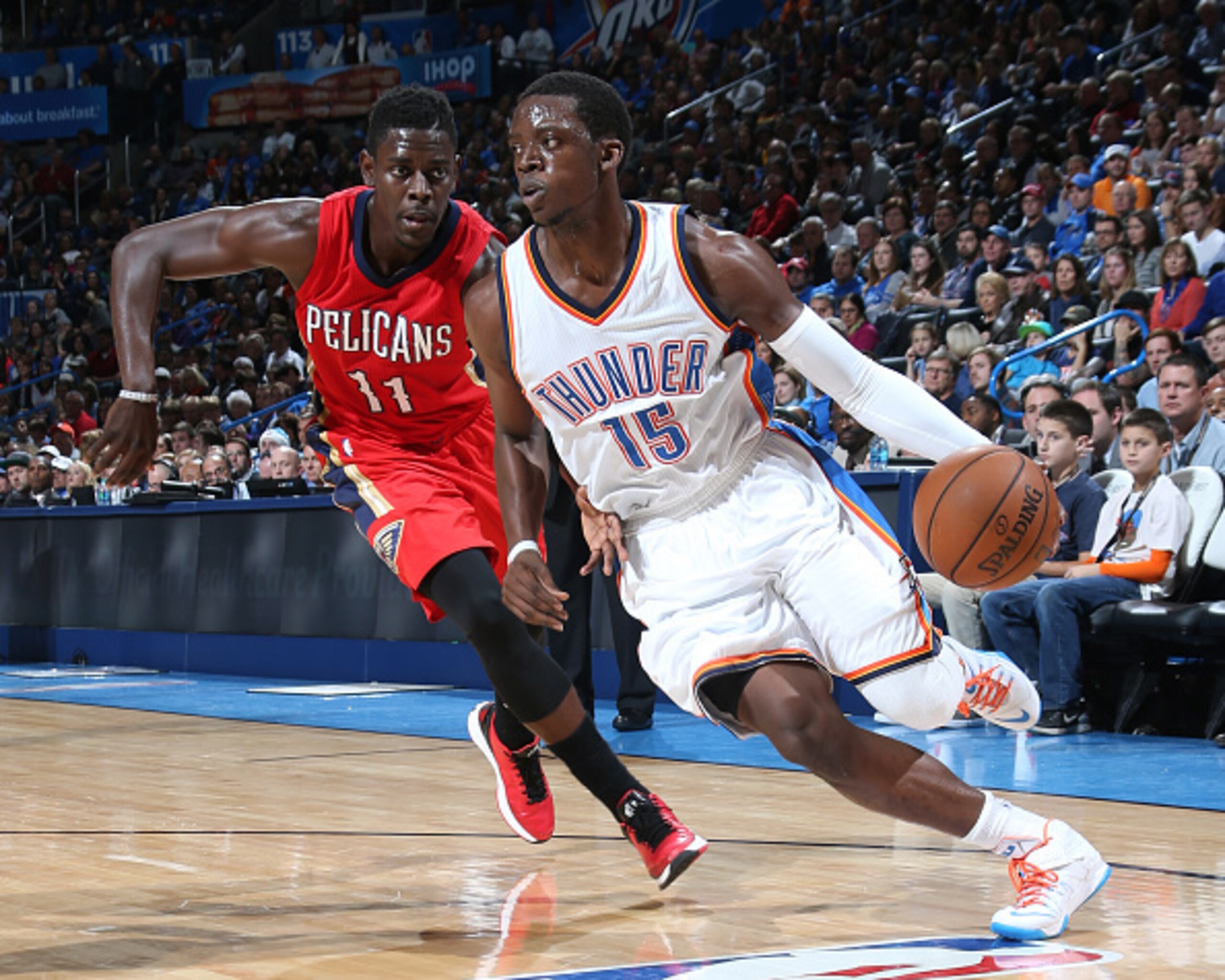 OKLAHOMA CITY, OK- DECEMBER 21: Reggie Jackson #15 of the Oklahoma City Thunder handles the ball against the New Orleans Pelicans on December 21, 2014 at Chesapeake Energy Arena in Oklahoma City, OK. NOTE TO USER: User expressly acknowledges and agrees th OKLAHOMA CITY, OK- DECEMBER 21: Reggie Jackson #15 of the Oklahoma City Thunder handles the ball against the New Orleans Pelicans on December 21, 2014 at Chesapeake Energy Arena in Oklahoma City, OK. NOTE TO USER: User expressly acknowledges and agrees th