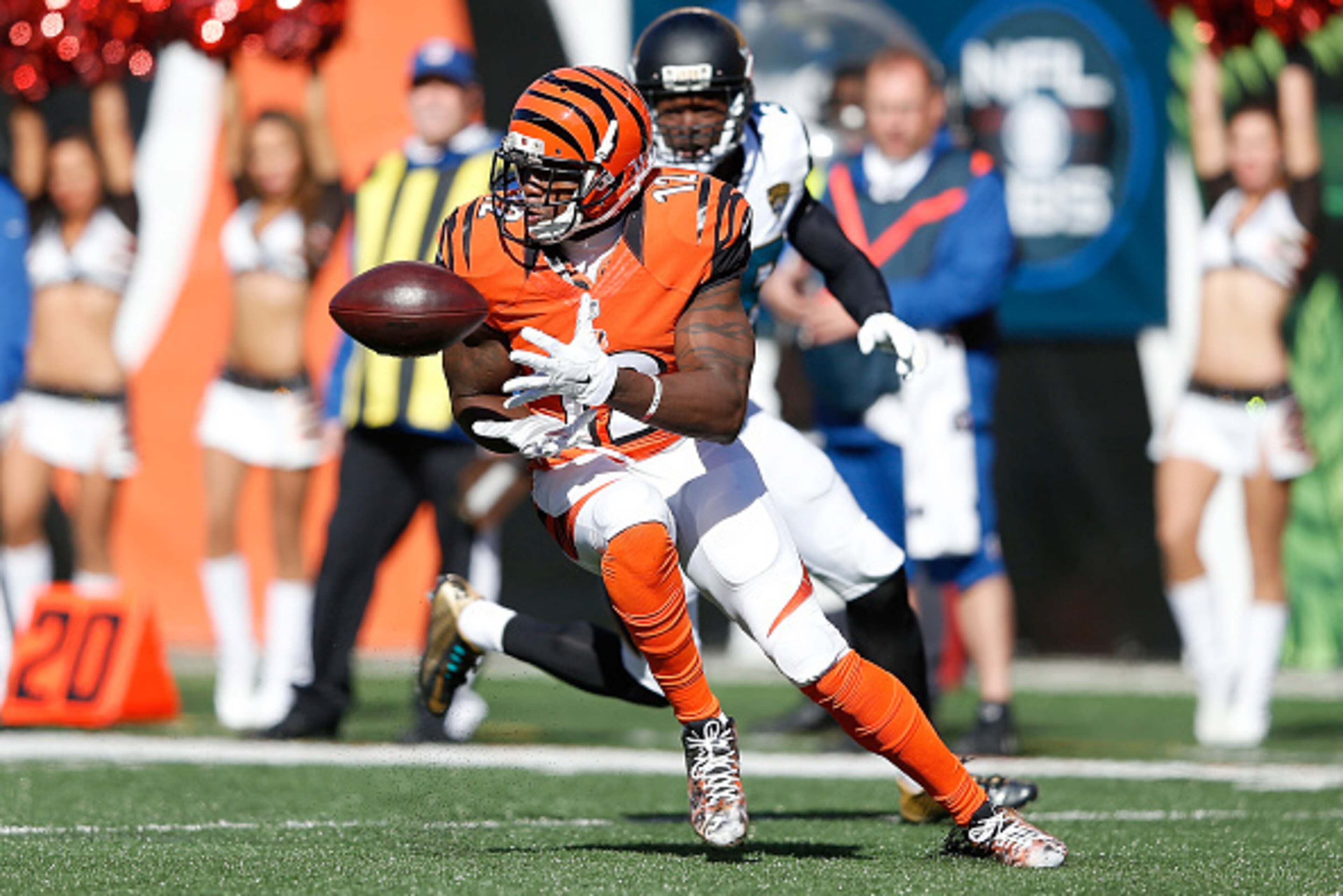 CINCINNATI, OH - NOVEMBER 2: Mohamed Sanu #12 of the Cincinnati Bengals catches a pass during the first quarter of the game against the Jacksonville Jaguars at Paul Brown Stadium on November 2, 2014 in Cincinnati, Ohio. (Photo by Joe Robbins/Getty Images CINCINNATI, OH - NOVEMBER 2: Mohamed Sanu #12 of the Cincinnati Bengals catches a pass during the first quarter of the game against the Jacksonville Jaguars at Paul Brown Stadium on November 2, 2014 in Cincinnati, Ohio. (Photo by Joe Robbins/Getty Images