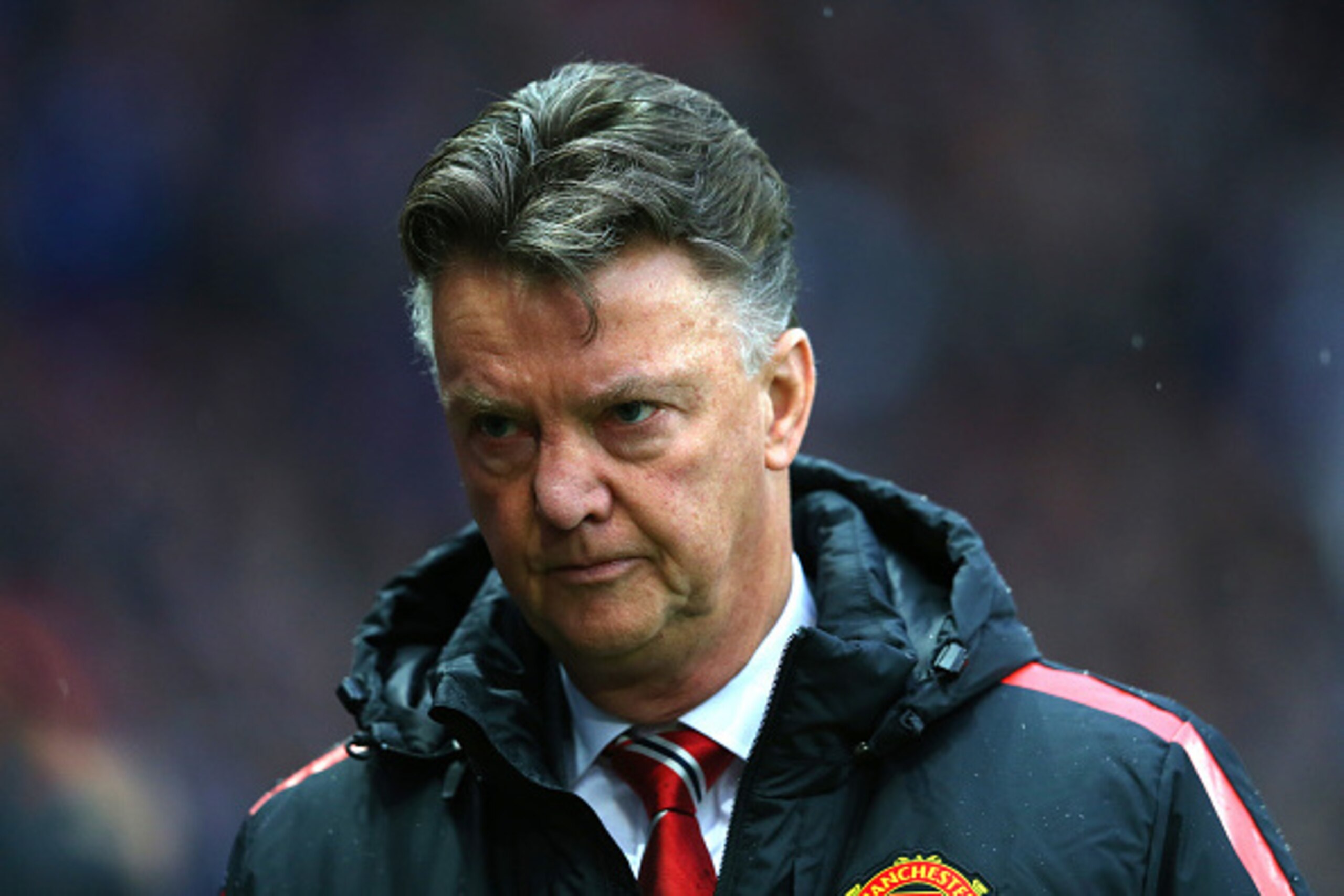 MANCHESTER, ENGLAND - DECEMBER 14:  Manchester United Manager Louis van Gaal looks on prior to the Barclays Premier League match between Manchester United and Liverpool at Old Trafford on December 14, 2014 in Manchester, England.  (Photo by Alex Livesey/G