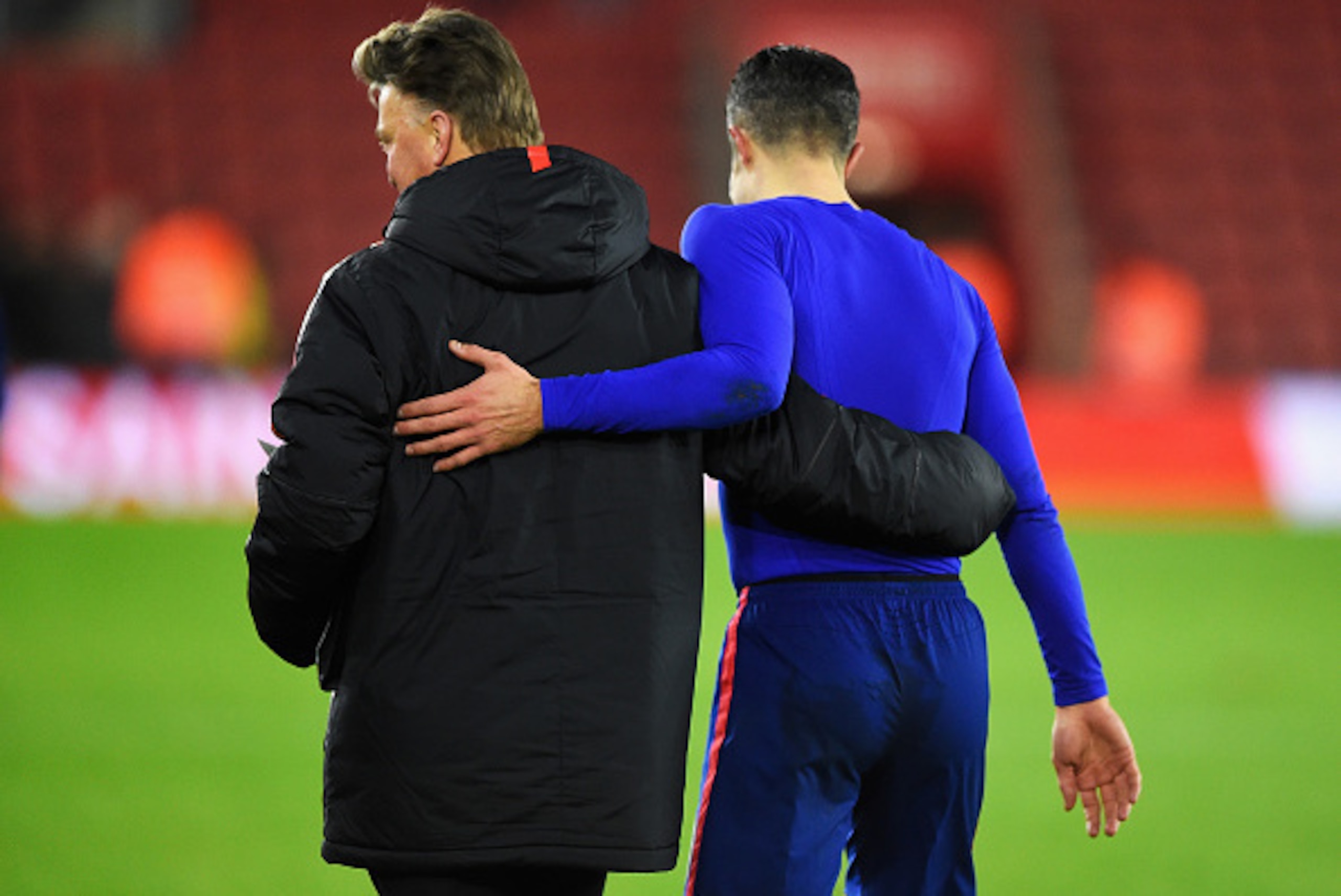 SOUTHAMPTON, ENGLAND - DECEMBER 08:  Louis van Gaal, manager of Manchester United hugs Robin van Persie of Manchester United after the Barclays Premier League match between Southampton and Manchester United at St Mary's Stadium on December 8, 2014 in Sout