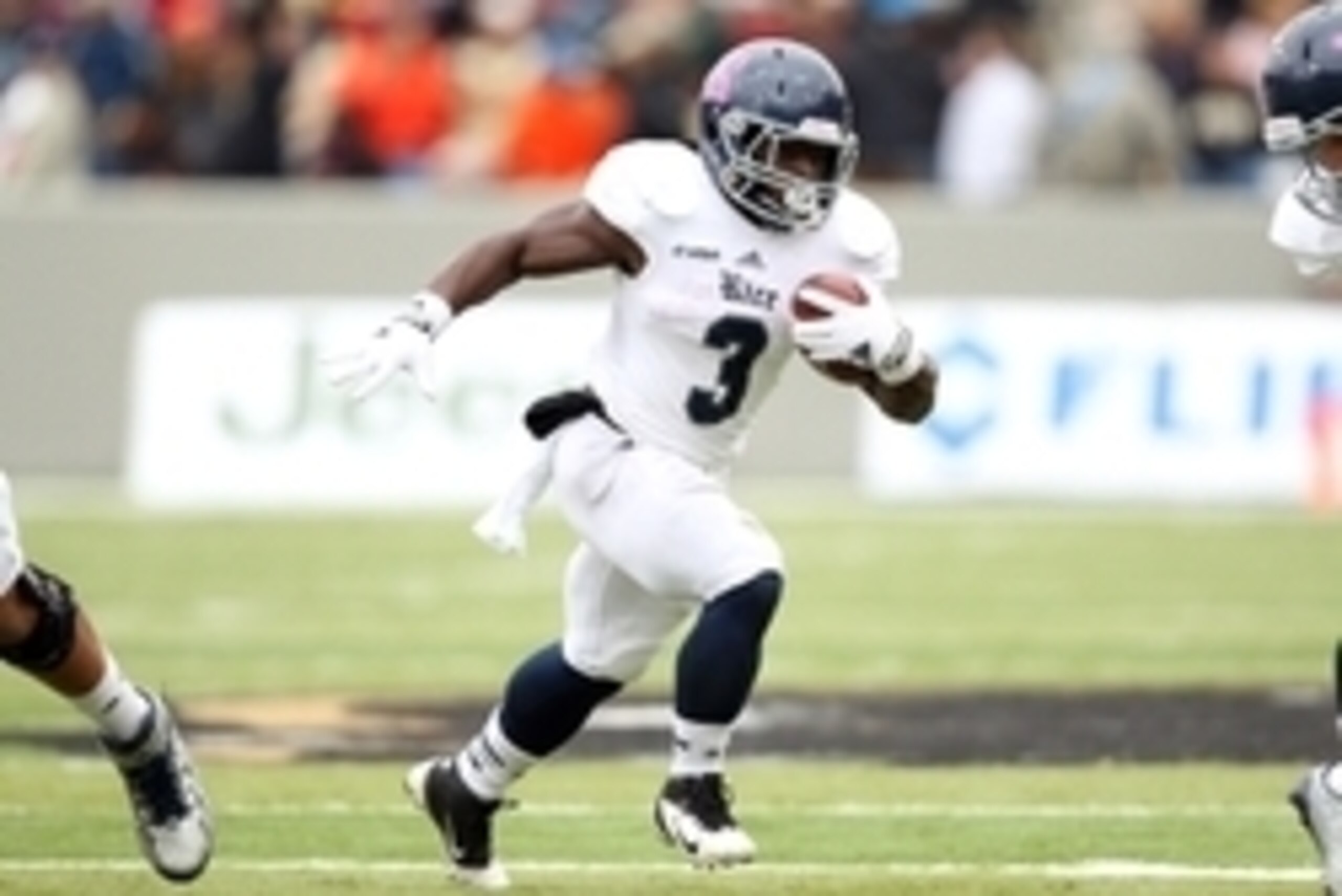 Oct 11, 2014; West Point, NY, USA; Rice Owls running back Jowan Davis (3) rushes the ball against the Army Black Knights at Michie Stadium. Mandatory Credit: Danny Wild-USA TODAY Sports
