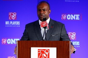 NEW YORK, NY - JANUARY 30:  DeMaurice Smith, Executive Director of the National Football League Players Association, speaks during an NFLPA press conference prior to Super Bowl XLVIII on January 30, 2014 in New York City.  (Photo by Alex Trautwig/Getty Im