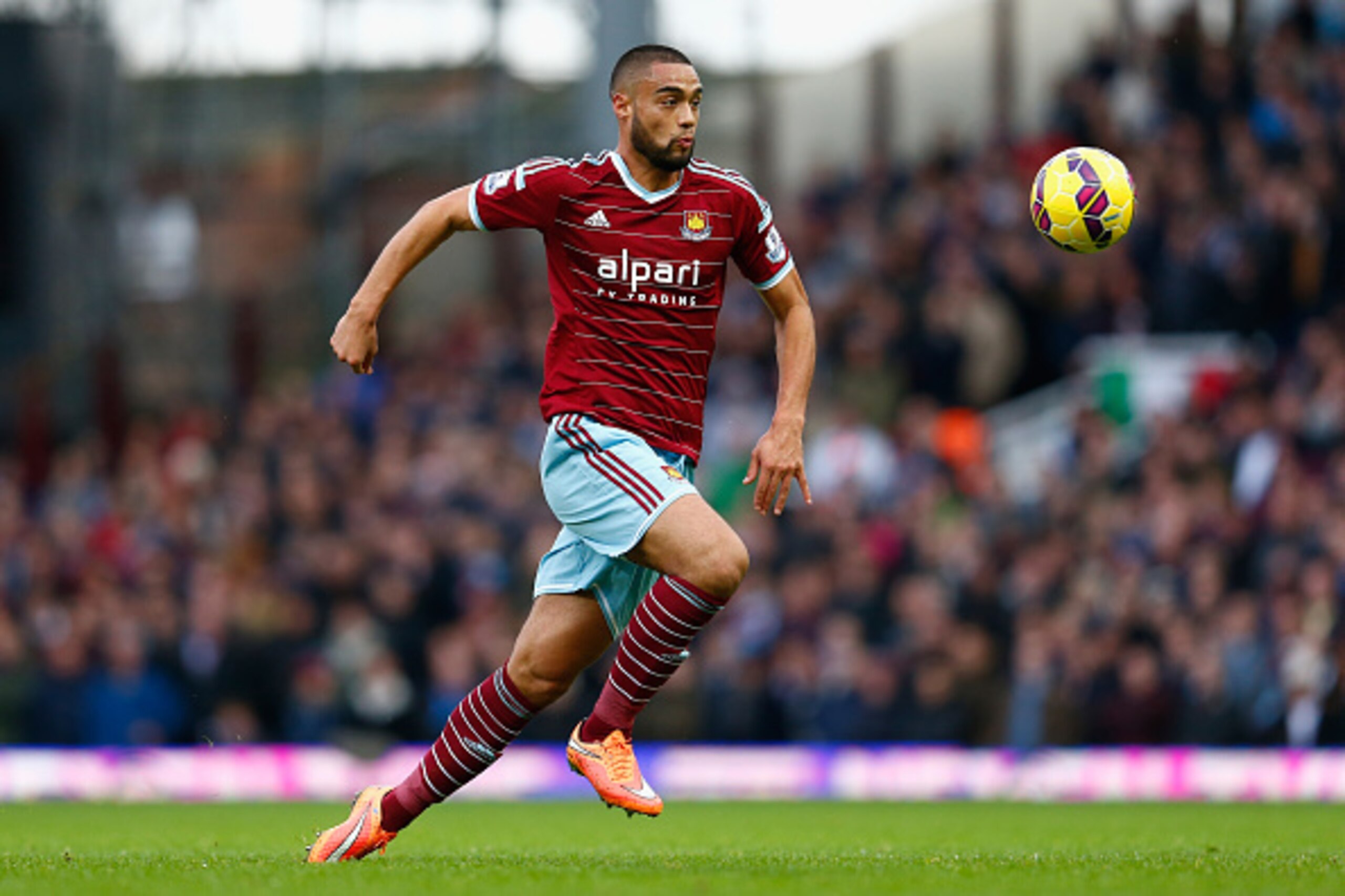 LONDON, ENGLAND - DECEMBER 07:  Winston Reid of West Ham United in action during the Barclays Premier League match between West Ham United and Swansea City at Boleyn Ground on December 7, 2014 in London, England.  (Photo by Julian Finney/Getty Images)
