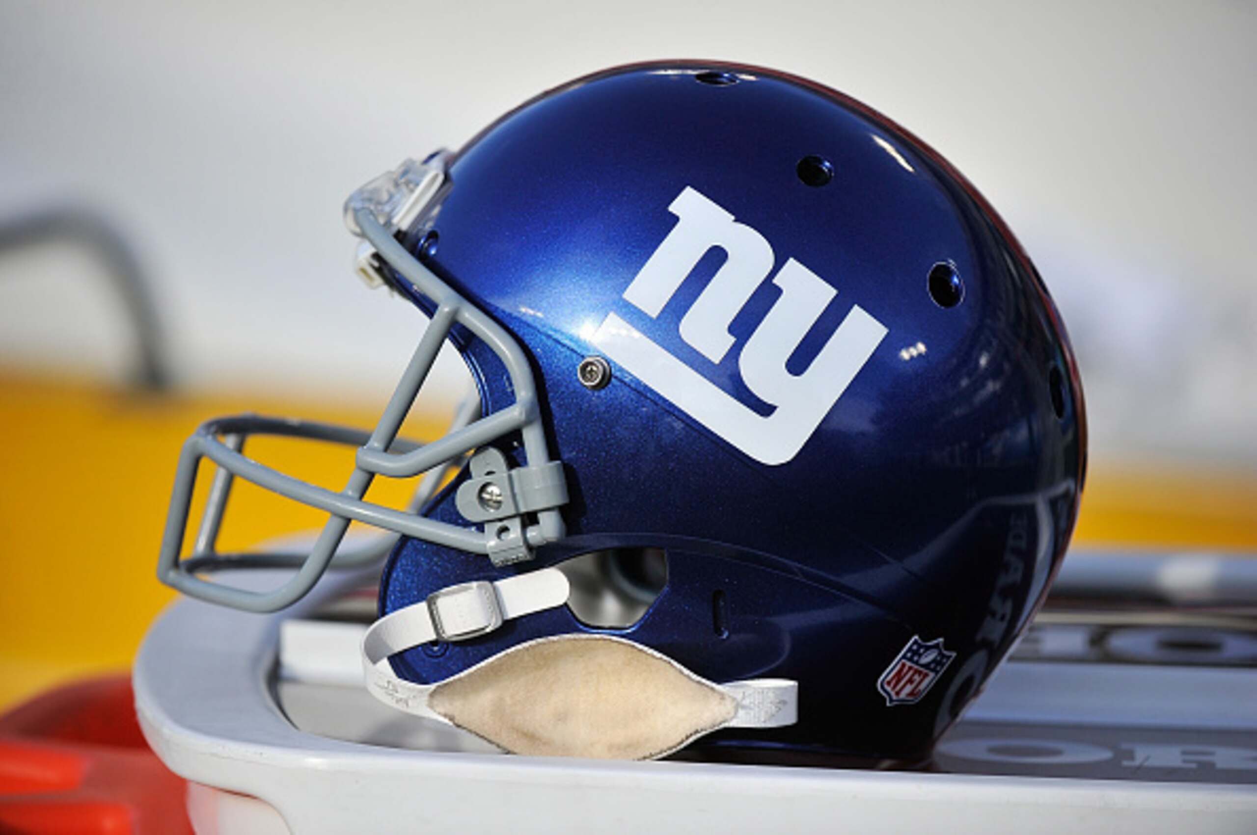 NASHVILLE, TN - DECEMBER 07:  A helmet of the New York Giants rests on the sideline during a game against the Tennessee Titans at LP Field on December 7, 2014 in Nashville, Tennessee.  (Photo by Frederick Breedon/Getty Images)