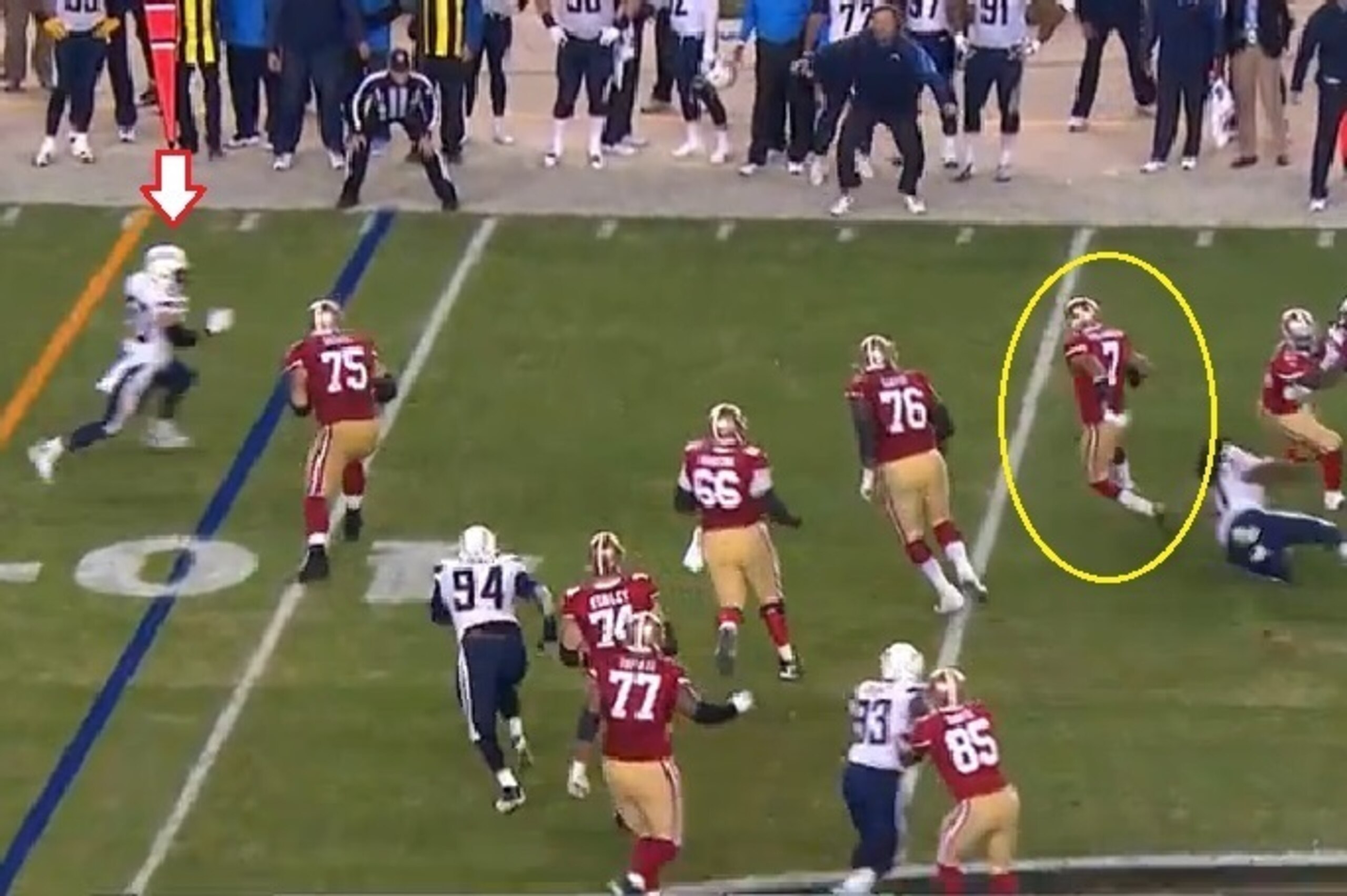 The explosive Kaepernick takes off with blockers in front of him. Te'o reads the scramble like a book and runs toward Kaepernick.
