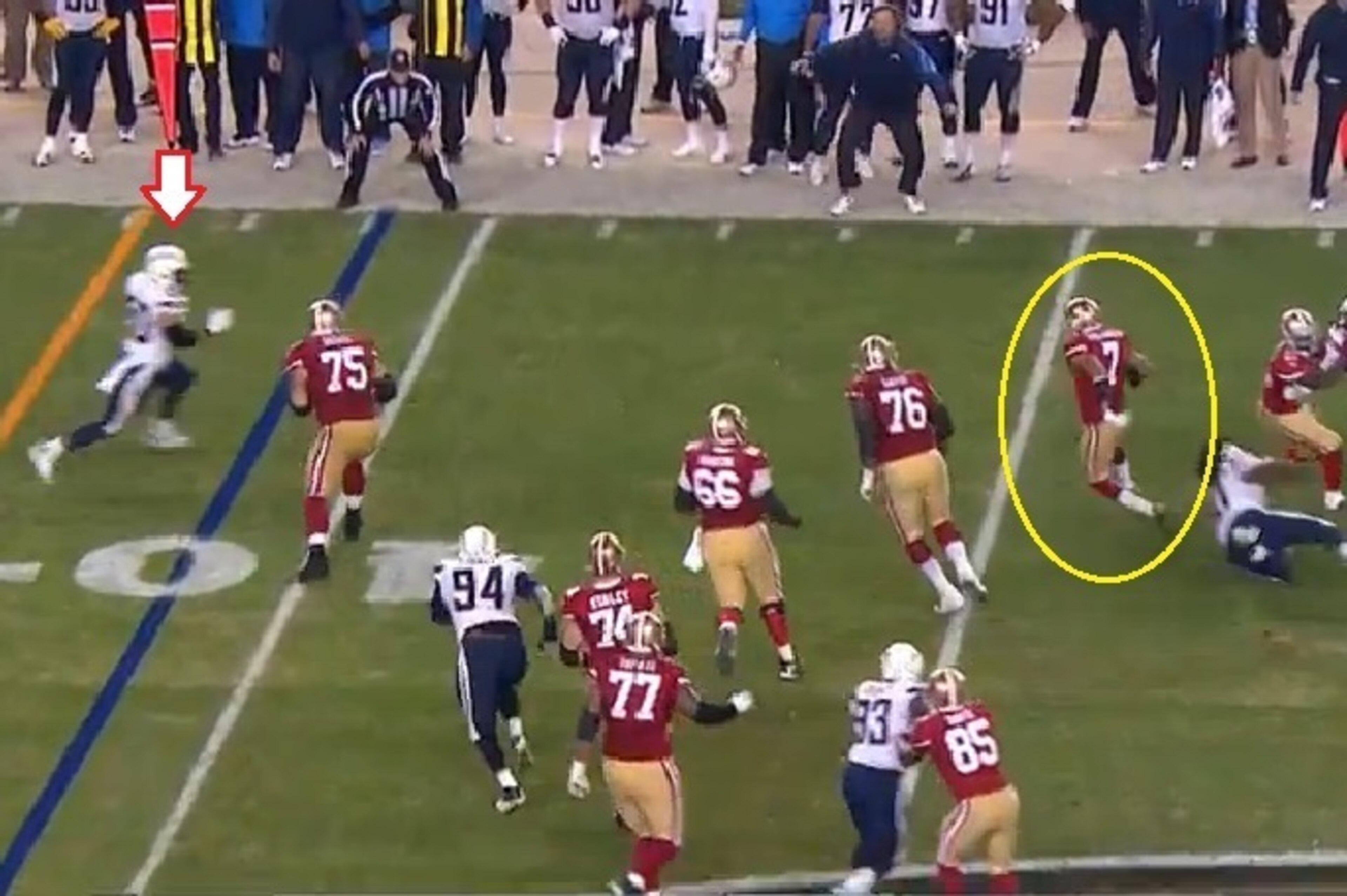 The explosive Kaepernick takes off with blockers in front of him. Te'o reads the scramble like a book and runs toward Kaepernick.