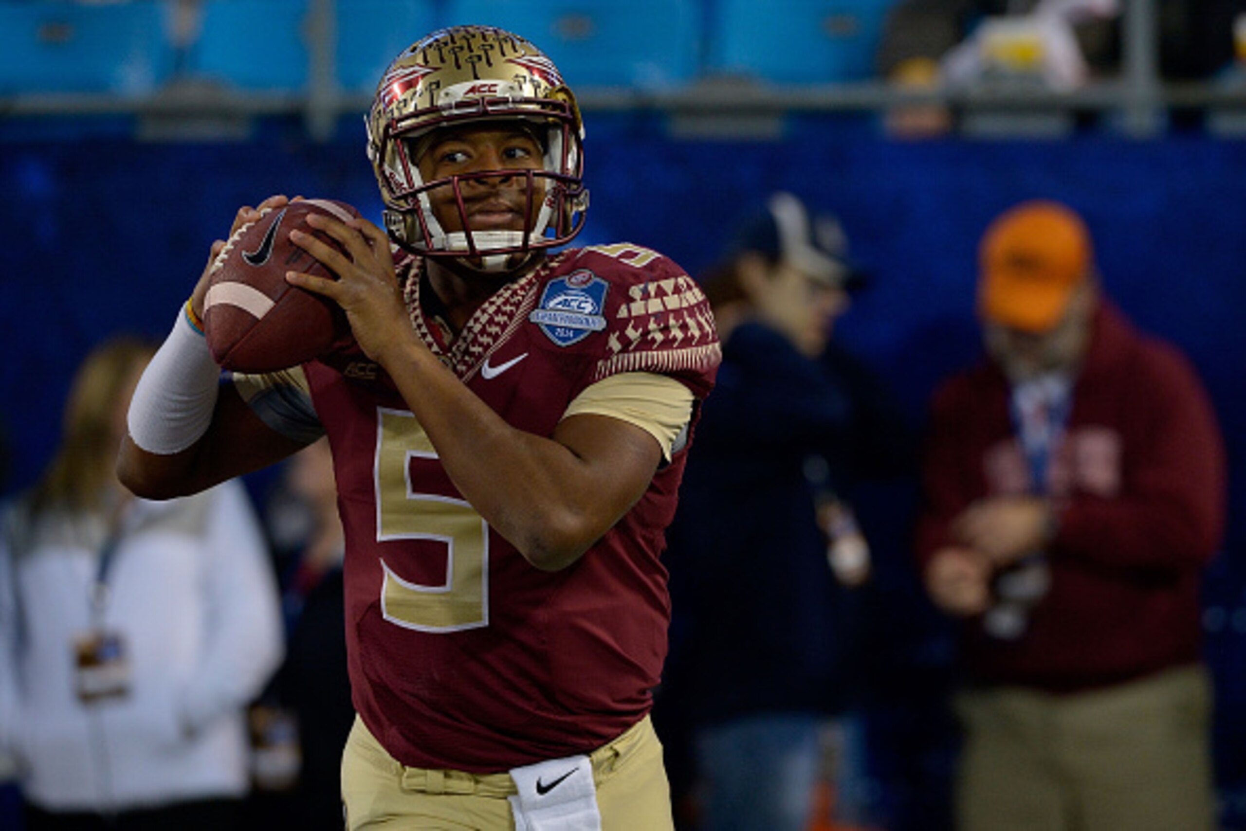 CHARLOTTE, NC - DECEMBER 06:  Jameis Winston #5 of the Florida State Seminoles warms up before the Atlantic Coast Conference championship game against the Georgia Tech Yellow Jackets on December 6, 2014 at Bank of America Stadium in Greenville, North Caro