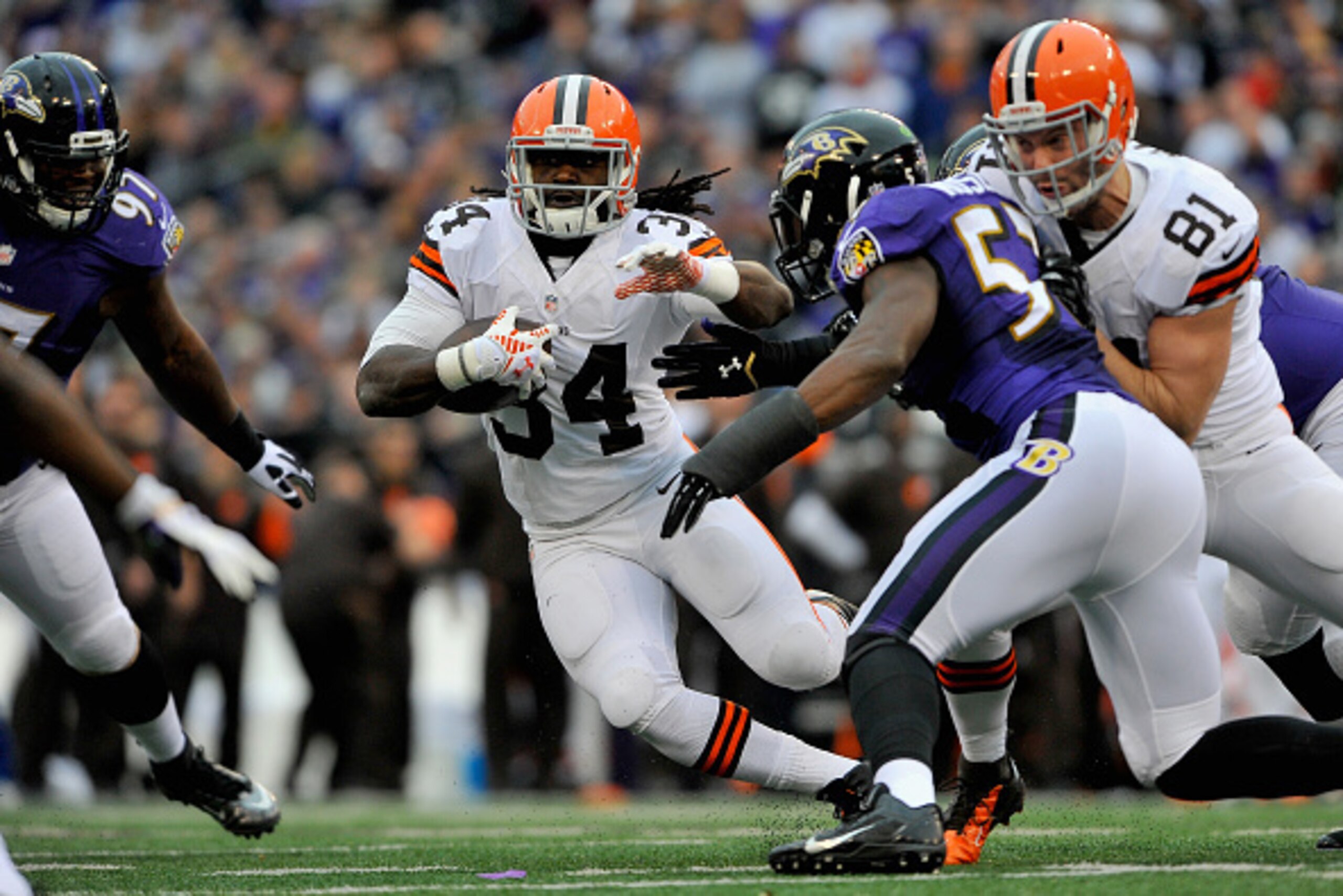 BALTIMORE, MD - DECEMBER 28:  Running back Isaiah Crowell #34 of the Cleveland Browns rushes in the second quarter of a game against the Baltimore Ravens at M&T Bank Stadium on December 28, 2014 in Baltimore, Maryland.  (Photo by Larry French/Getty Images