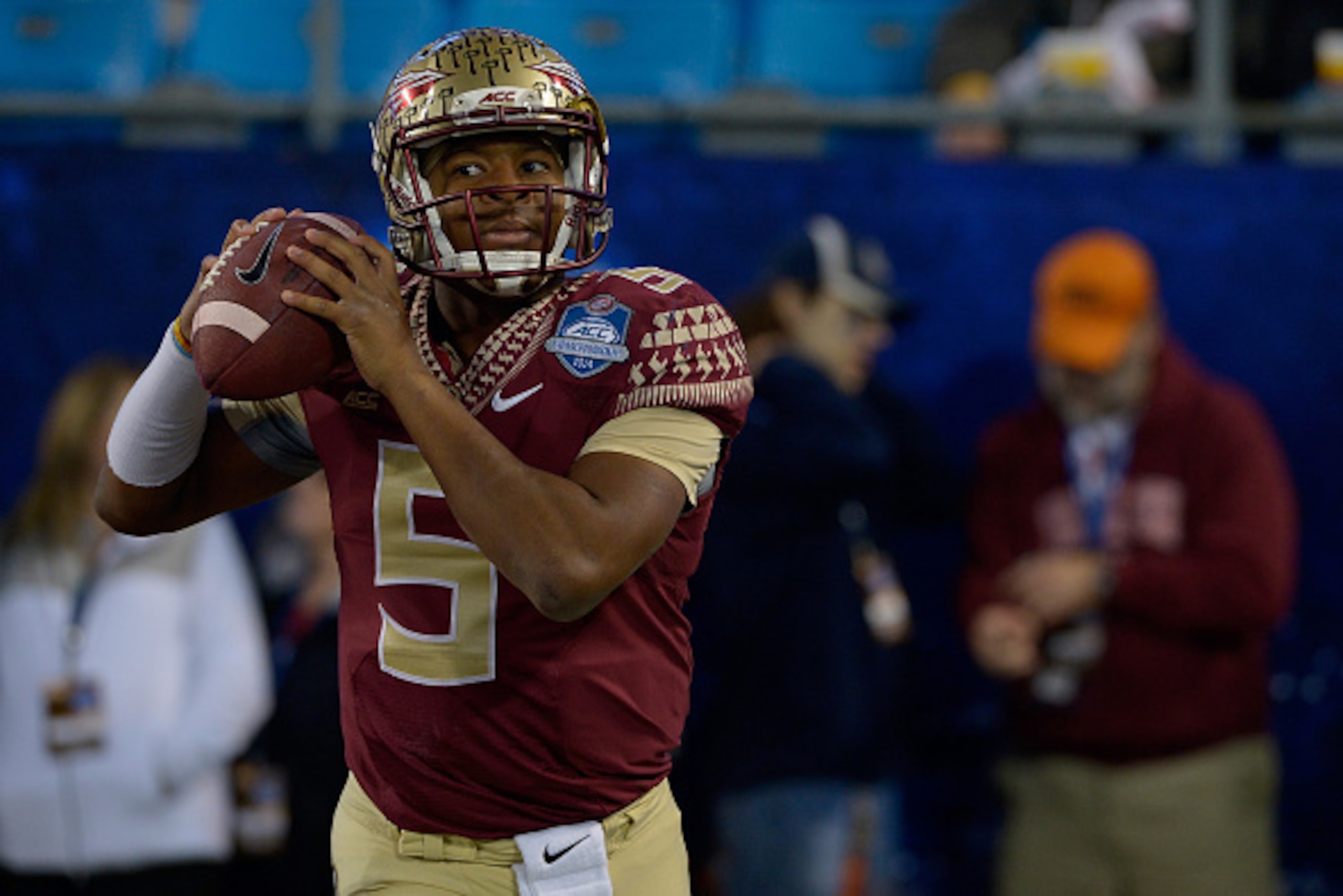 CHARLOTTE, NC - DECEMBER 06:  Jameis Winston #5 of the Florida State Seminoles warms up before the Atlantic Coast Conference championship game against the Georgia Tech Yellow Jackets on December 6, 2014 at Bank of America Stadium in Greenville, North Caro