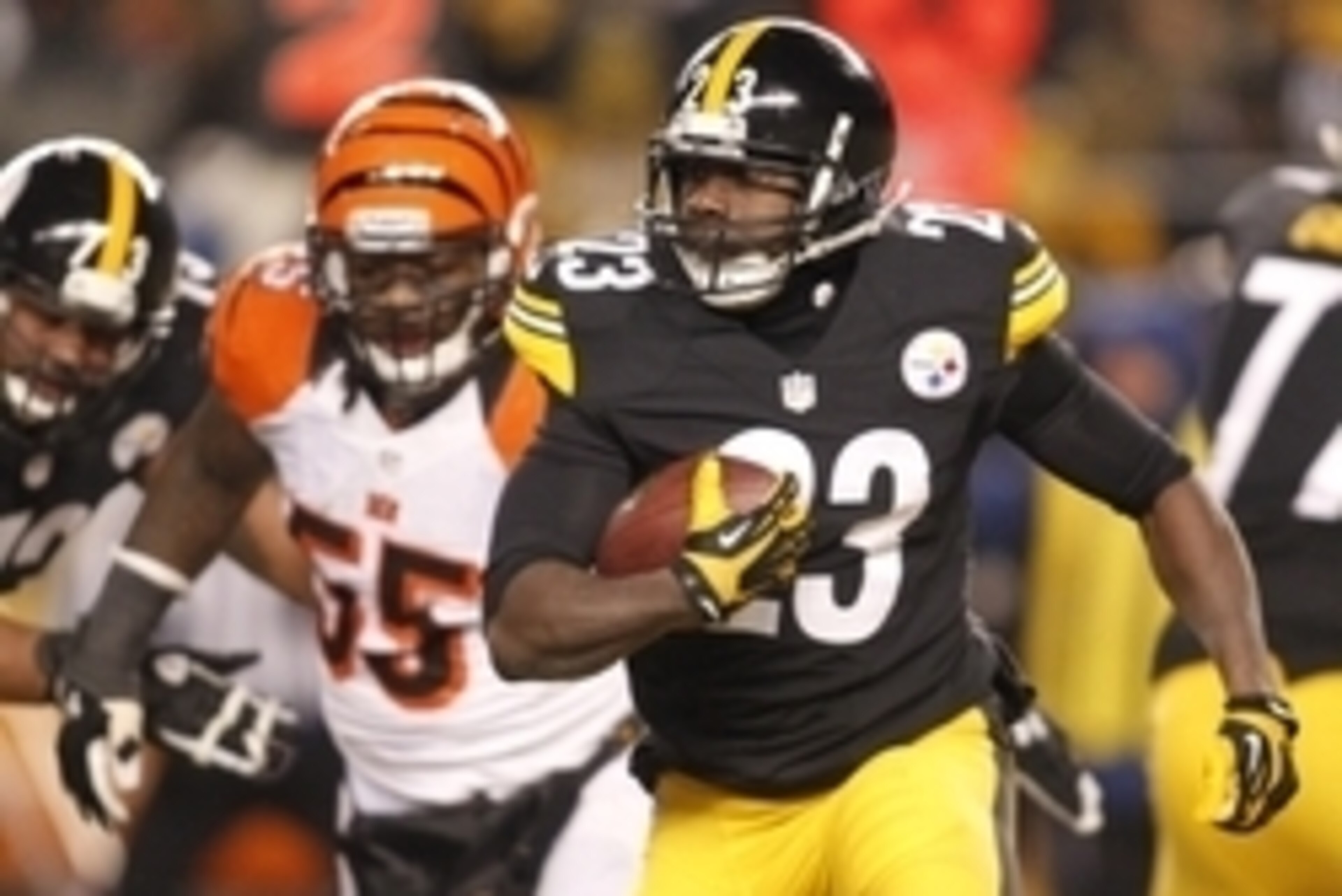 Dec 15, 2013; Pittsburgh, PA, USA; Pittsburgh Steelers running back Felix Jones (23) runs with the ball against the Cincinnati Bengals during the second quarter at Heinz Field. Mandatory Credit: Charles LeClaire-USA TODAY Sports