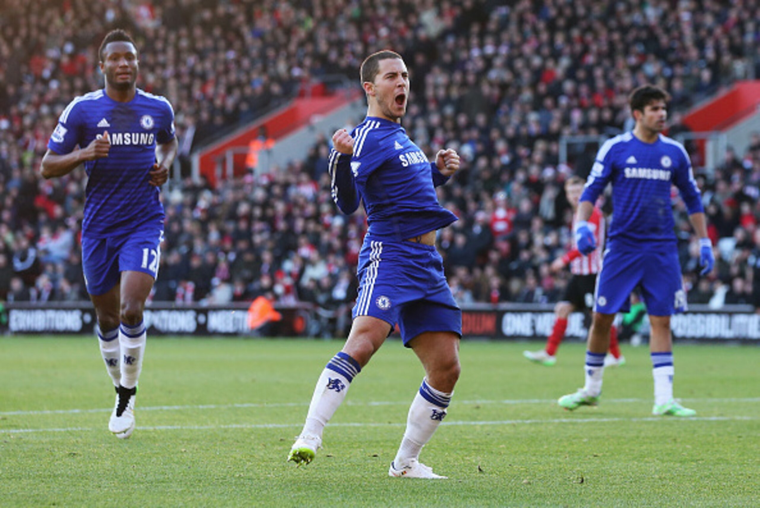 SOUTHAMPTON, ENGLAND - DECEMBER 28: Eden Hazard of Chelsea celebrates scoring his goal during the Barclays Premier League match between Southampton and Chelsea at St Mary's Stadium on December 28, 2014 in Southampton, England.  (Photo by Scott Heavey/Gett