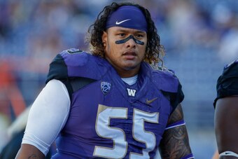 SEATTLE, WA - SEPTEMBER 13:  Nose tackle Danny Shelton #55 of the Washington Huskies looks on prior to the game against the Illinois Fighting Illini on September 13, 2014 at Husky Stadium in Seattle, Washington.  (Photo by Otto Greule Jr/Getty Images)