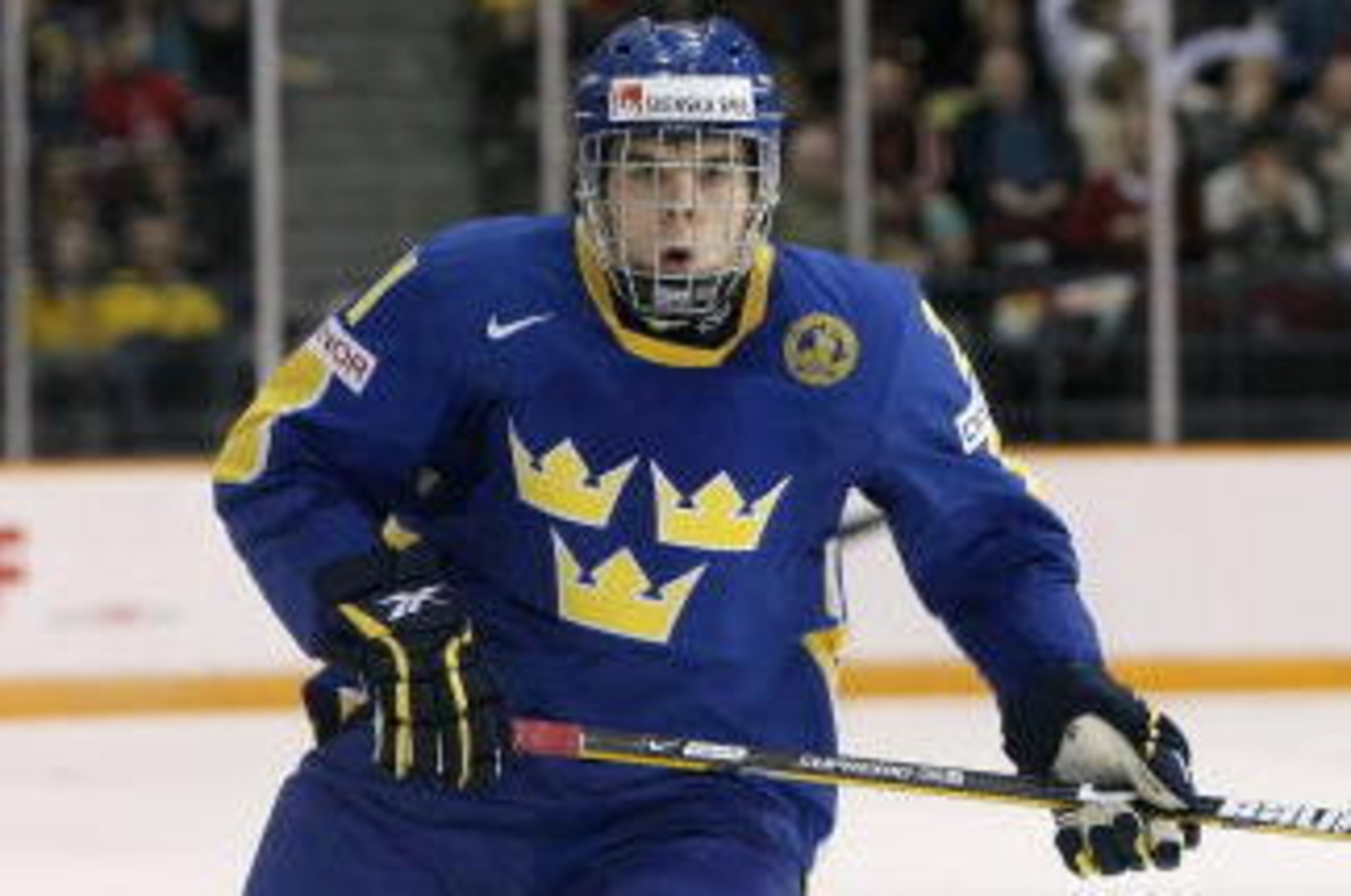 OTTAWA - DECEMBER 26: Magnus Svensson Paajarvi #21 of Team Sweden skates against Team Finland during the IIHF World Junior Championships held at the Ottawa Civic Centre on December 26, 2008 in Ottawa, Ontario, Canada. Team Sweden defeated Team Finland 3-1