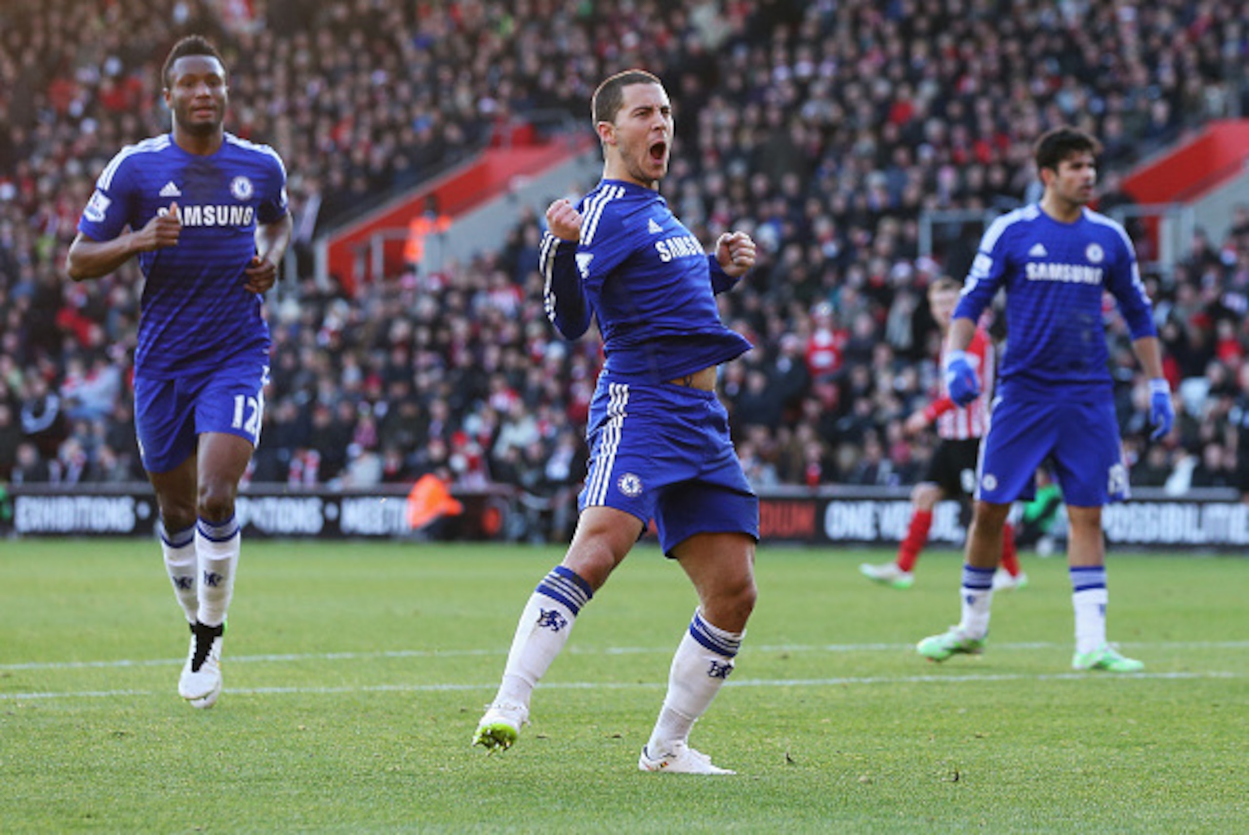 SOUTHAMPTON, ENGLAND - DECEMBER 28: Eden Hazard of Chelsea celebrates scoring his goal during the Barclays Premier League match between Southampton and Chelsea at St Mary's Stadium on December 28, 2014 in Southampton, England.  (Photo by Scott Heavey/Gett