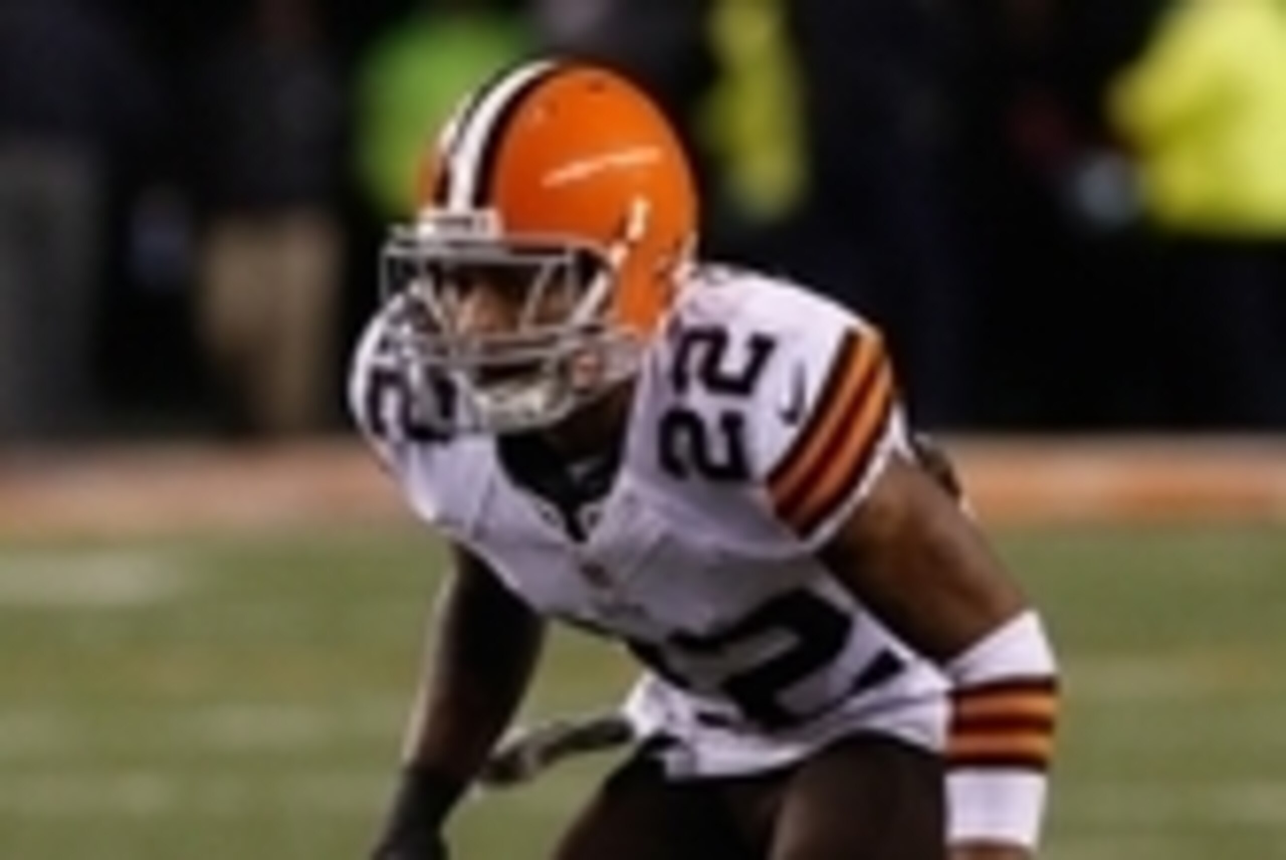 Nov 6, 2014; Cincinnati, OH, USA; Cleveland Browns cornerback Buster Skrine (22) against the Cincinnati Bengals at Paul Brown Stadium. The Browns won 24-3. Mandatory Credit: Aaron Doster-USA TODAY Sports Nov 6, 2014; Cincinnati, OH, USA; Cleveland Browns cornerback Buster Skrine (22) against the Cincinnati Bengals at Paul Brown Stadium. The Browns won 24-3. Mandatory Credit: Aaron Doster-USA TODAY Sports