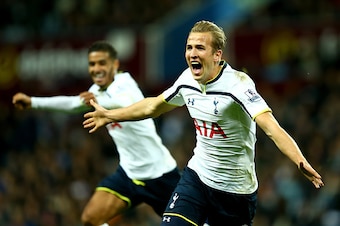 BIRMINGHAM, ENGLAND - NOVEMBER 02:  Harry Kane of Spurs scores their second goal during the Barclays Premier League match between Aston Villa and Tottenham Hotspur at Villa Park on November 2, 2014 in Birmingham, England.  (Photo by Richard Heathcote/Gett
