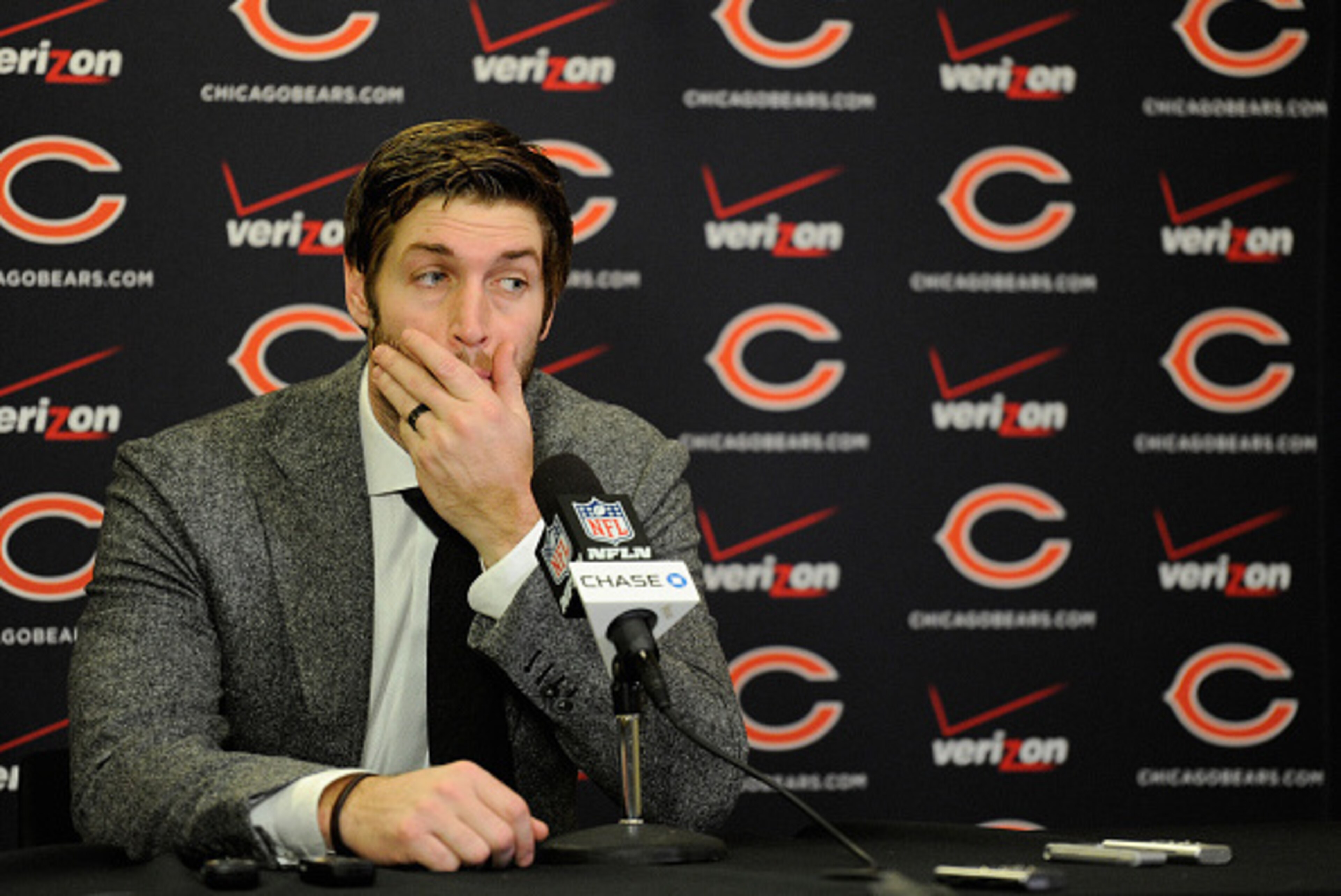 MINNEAPOLIS, MN - DECEMBER 28: Jay Cutler #6 of the Chicago Bears speaks to the media after the game against the Minnesota Vikings on December 28, 2014 at TCF Bank Stadium in Minneapolis, Minnesota. The Vikings defeated the Bears 13-9. (Photo by Hannah Fo