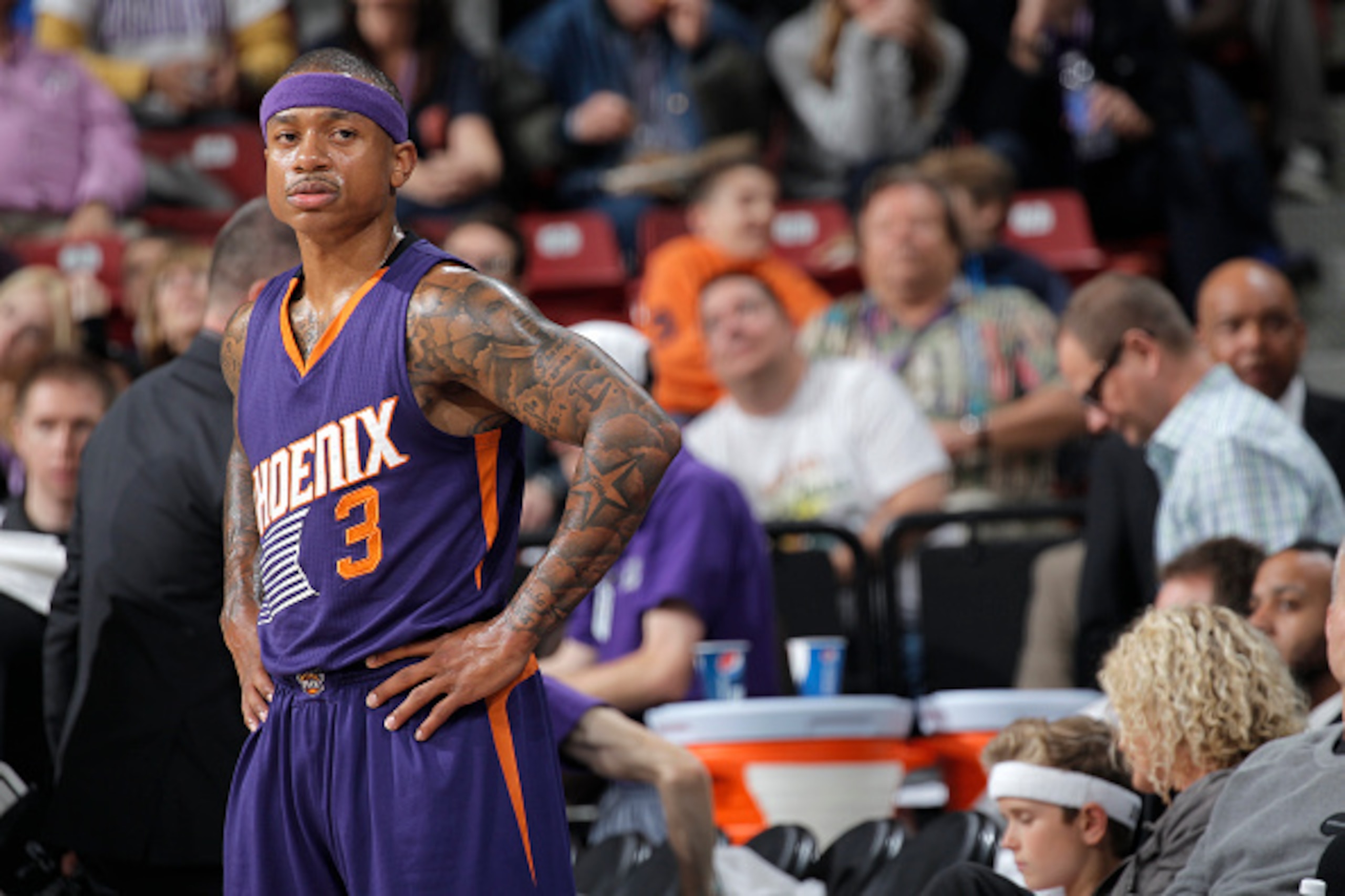 SACRAMENTO, CA - DECEMBER 26: Isaiah Thomas #3 of the Phoenix Suns looks on during the game against the Sacramento Kings on December 26, 2014 at Sleep Train Arena in Sacramento, California. NOTE TO USER: User expressly acknowledges and agrees that, by dow SACRAMENTO, CA - DECEMBER 26: Isaiah Thomas #3 of the Phoenix Suns looks on during the game against the Sacramento Kings on December 26, 2014 at Sleep Train Arena in Sacramento, California. NOTE TO USER: User expressly acknowledges and agrees that, by dow
