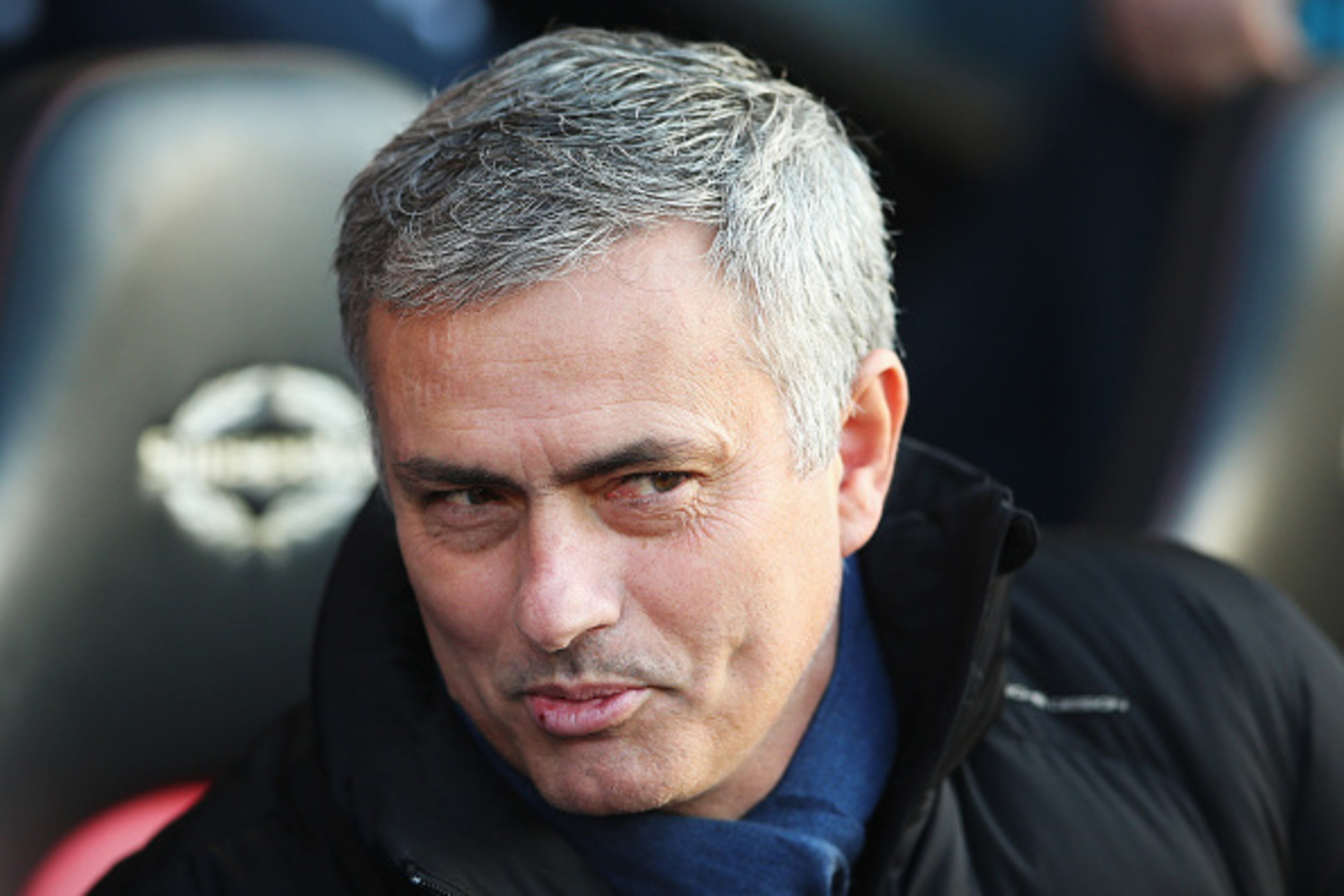 SOUTHAMPTON, ENGLAND - DECEMBER 28: Jose Mourinho, manager of Chelsea looks on prior to the Barclays Premier League match between Southampton and Chelsea at St Mary's Stadium on December 28, 2014 in Southampton, England. (Photo by Scott Heavey/Getty Ima SOUTHAMPTON, ENGLAND - DECEMBER 28: Jose Mourinho, manager of Chelsea looks on prior to the Barclays Premier League match between Southampton and Chelsea at St Mary's Stadium on December 28, 2014 in Southampton, England. (Photo by Scott Heavey/Getty Ima
