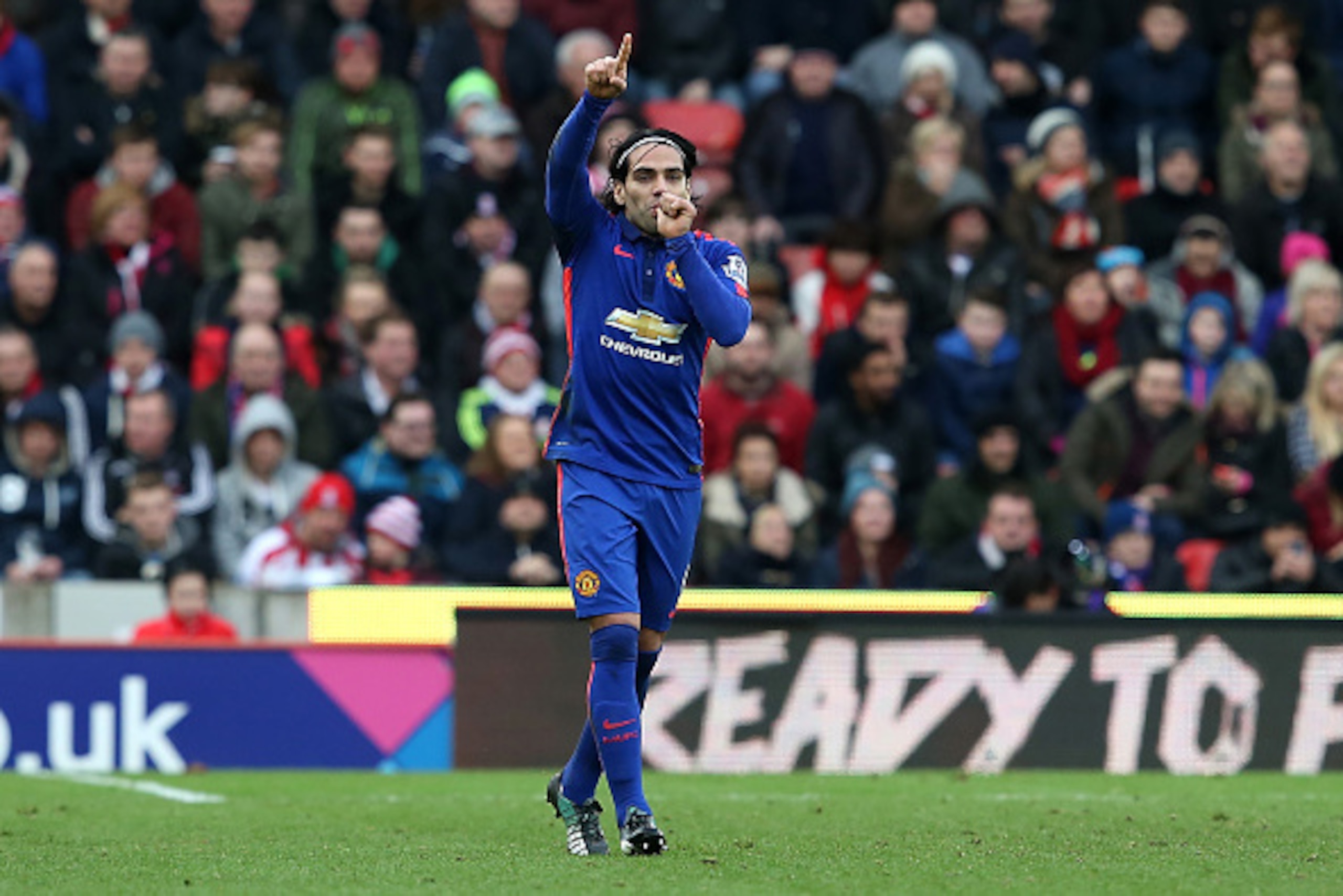 STOKE ON TRENT, ENGLAND - JANUARY 01:  Radamel Falcao of Manchester United  celebrates scoring his team's first goal during the Barclays Premier League match between Stoke City and Manchester United at Britannia Stadium on January 1, 2015 in Stoke on Tren