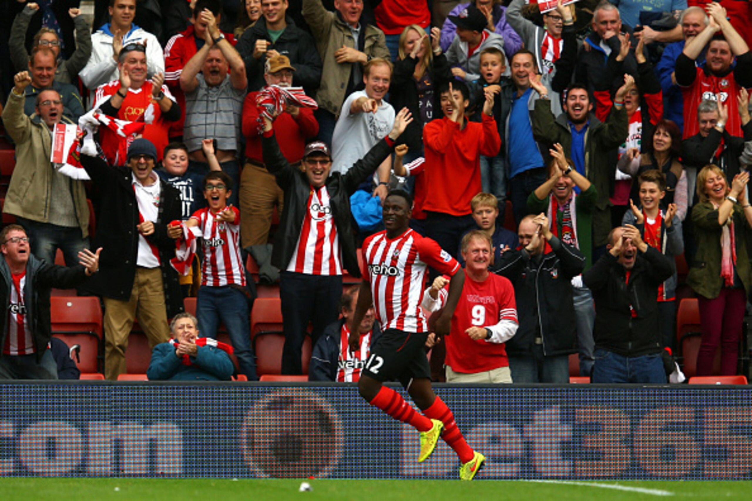 SOUTHAMPTON, ENGLAND - OCTOBER 18:  Victor Wanyama of Southampton celebrates scoring the seventh goal during the Barclays Premier League match between Southampton and Sunderland at St Mary's Stadium on October 18, 2014 in Southampton, England.  (Photo by 